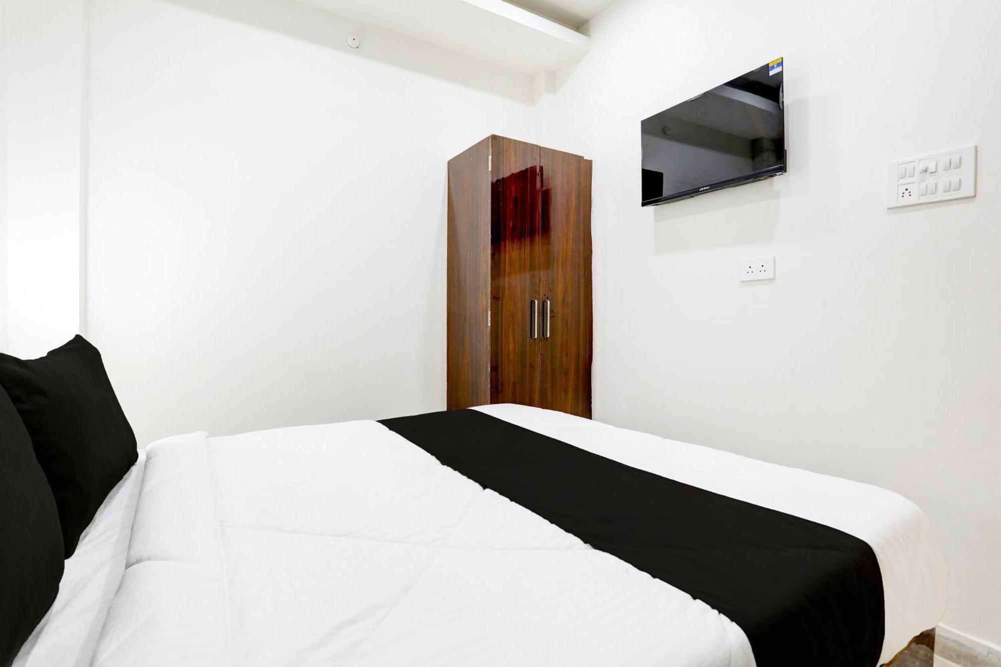 Hotel Super O B.g.p.g House Varanasi