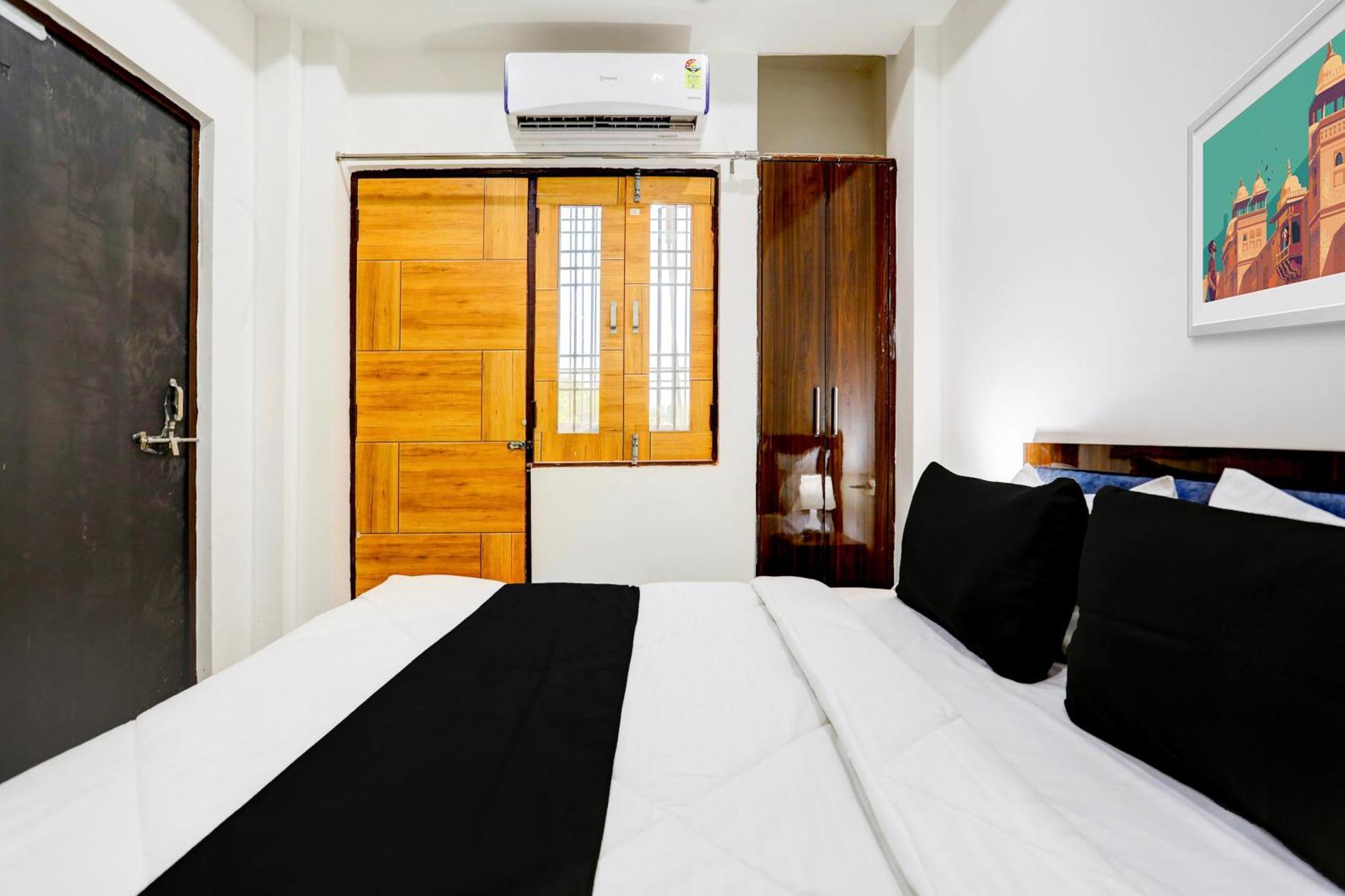 Super O B.g.p.g House Hotel Varanasi