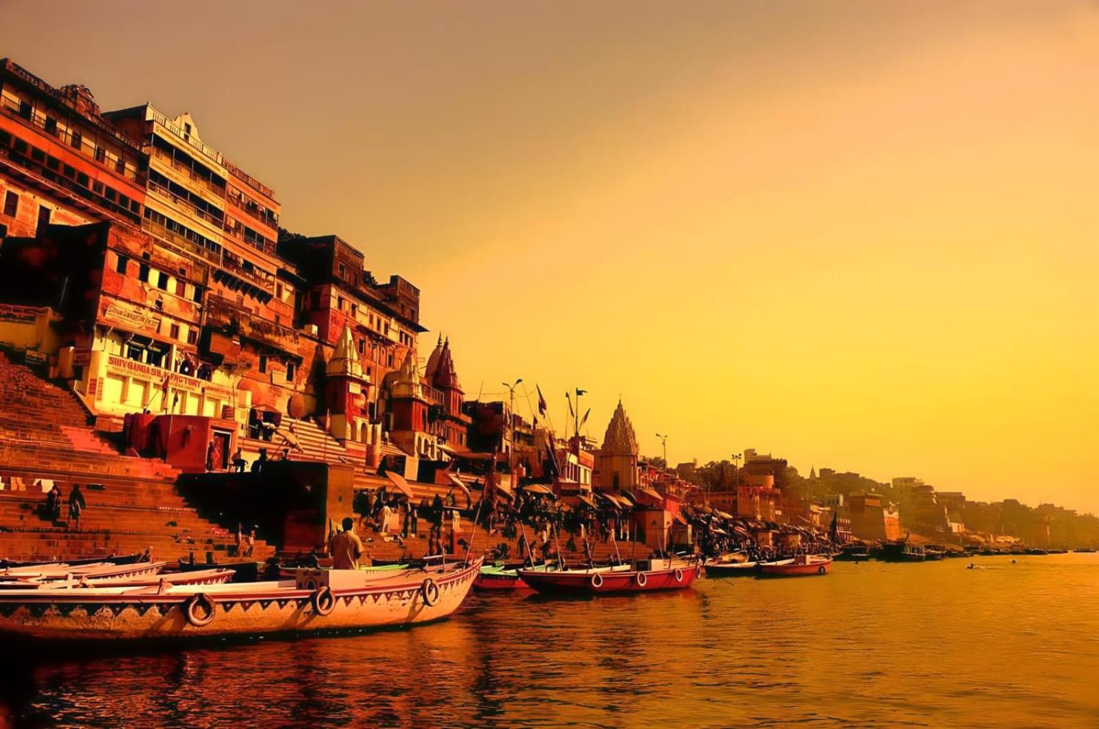 Riya Hotel Varanasi