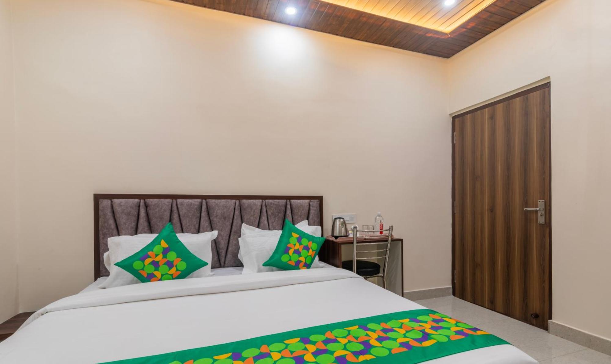 Hotel Treebo Golden Kashi