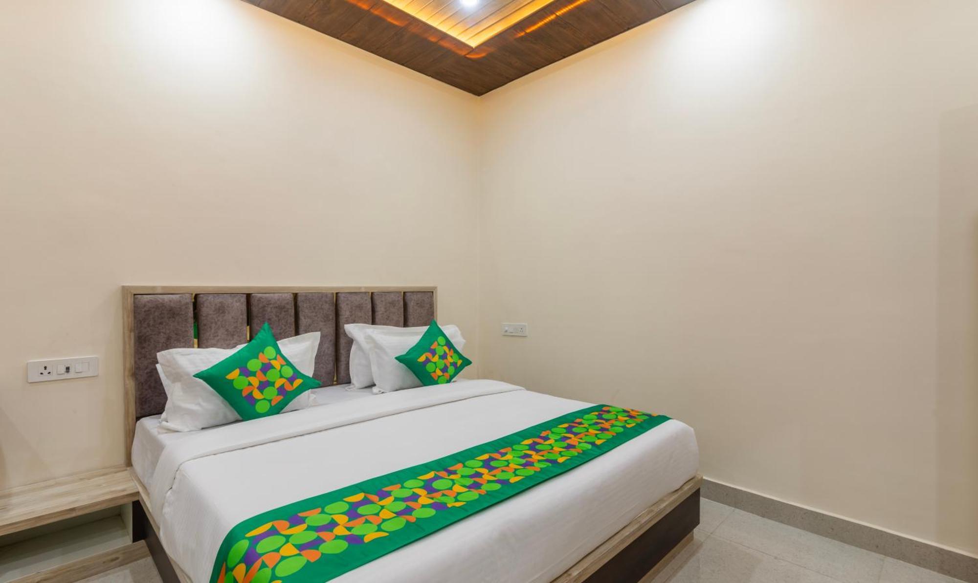 Hotel Treebo Golden Kashi