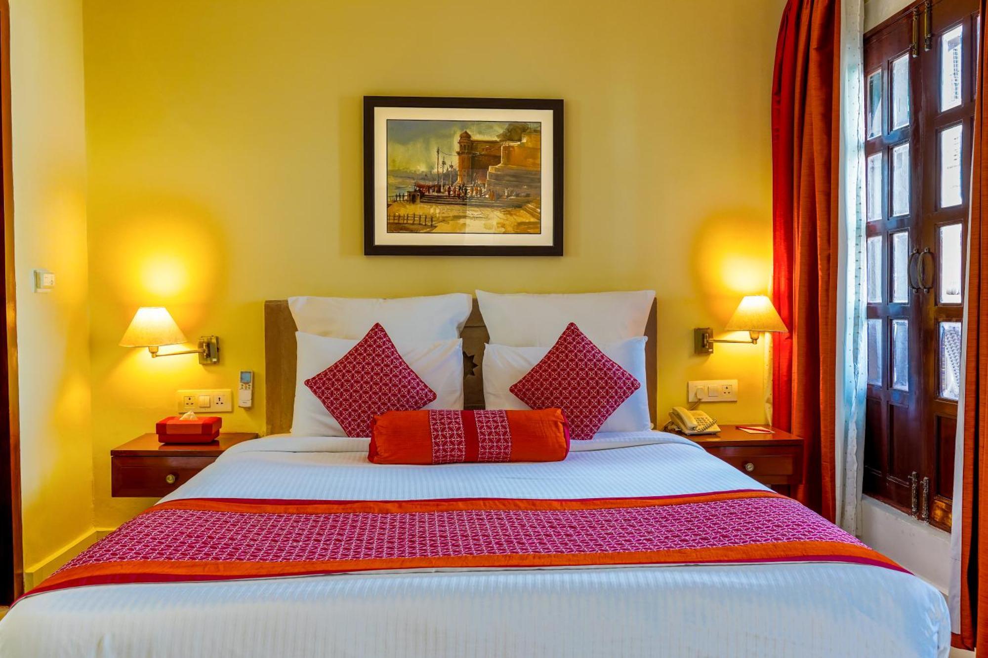 Guleria Kothi At Ganges Hotel