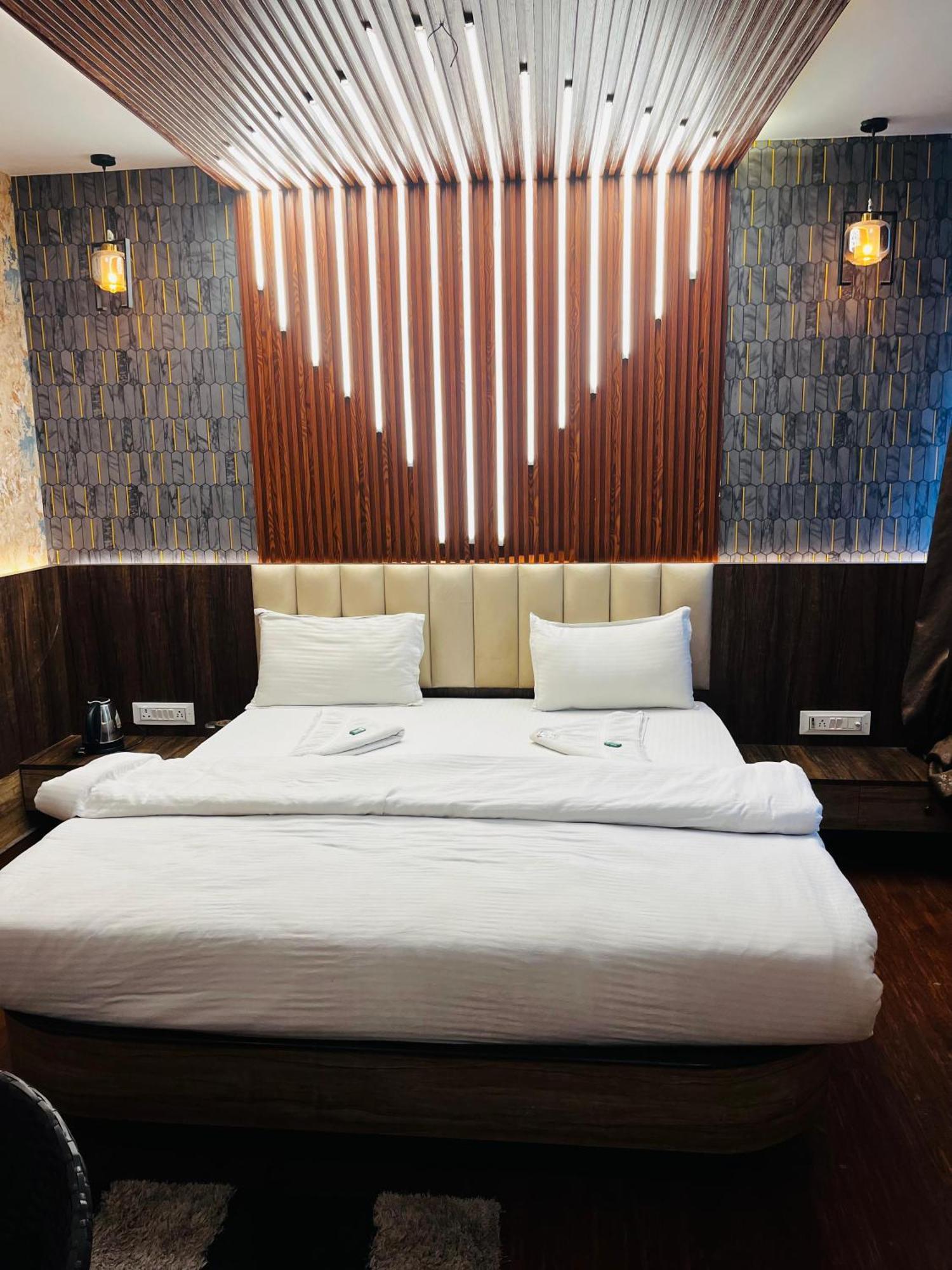 Ks Paying Guest house Varanasi