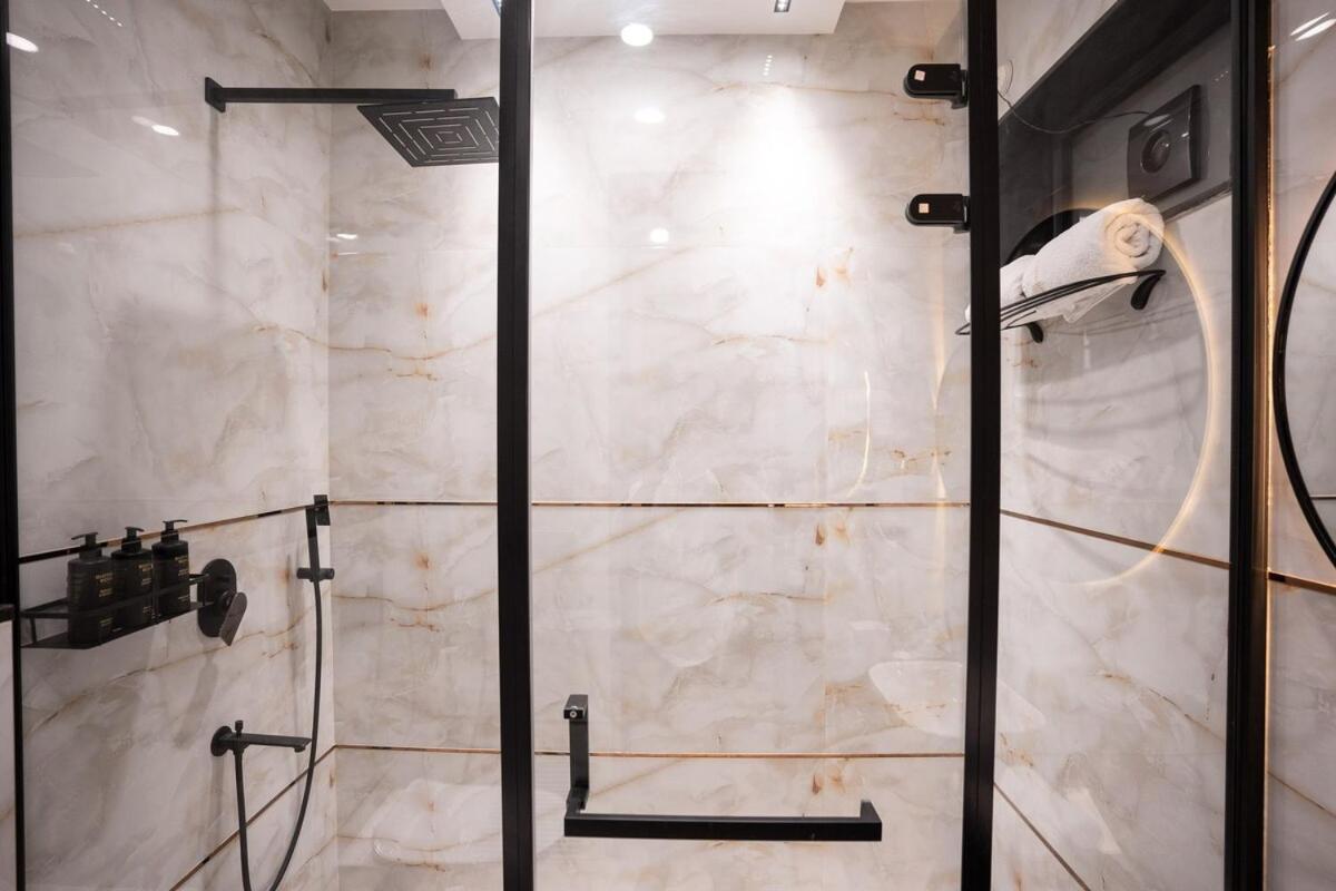 Shanti Apartment *