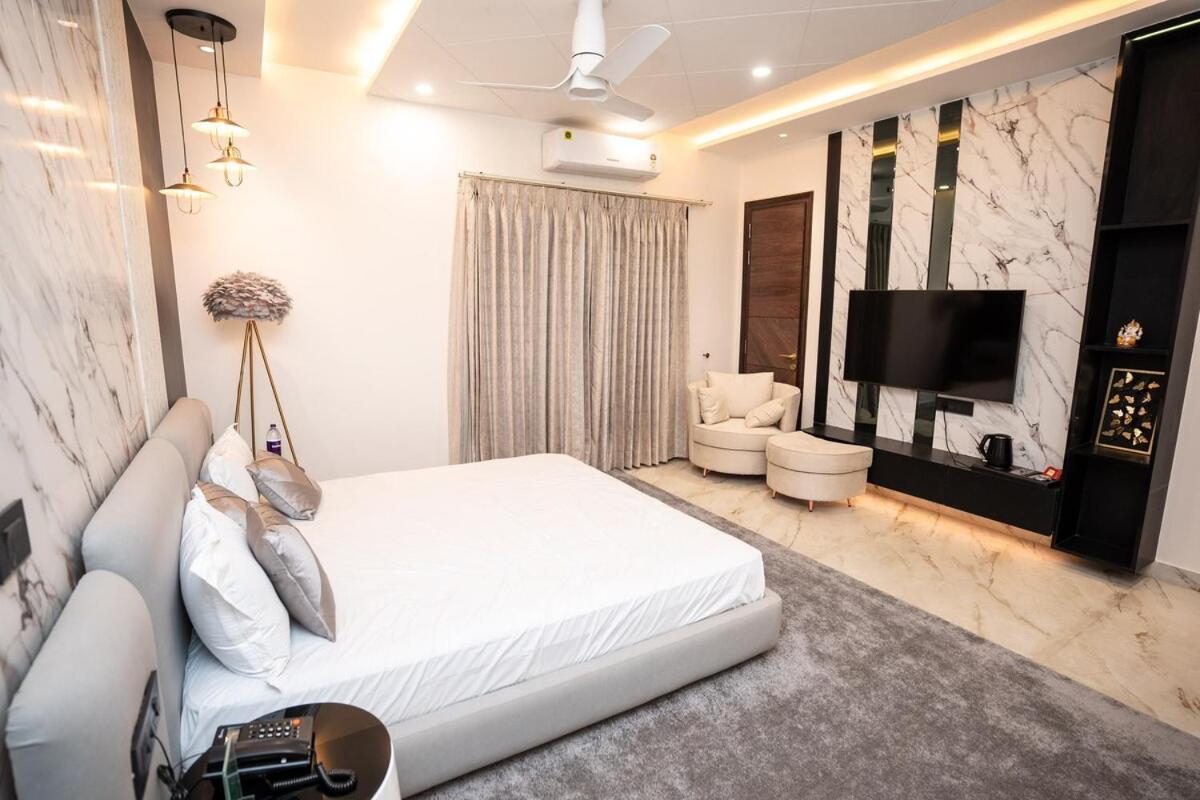Shanti Apartment