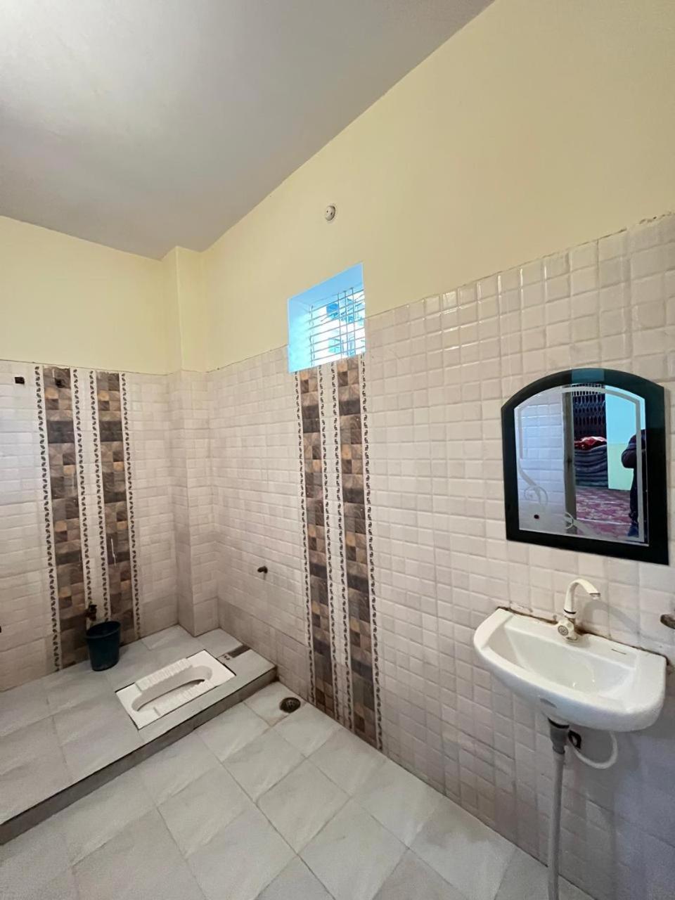 Jivbodh And Banquets Hotel 2*