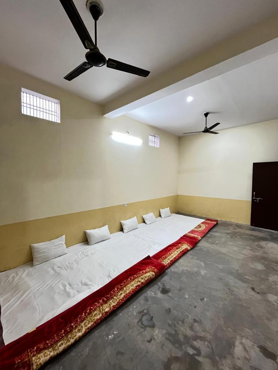 Jivbodh And Banquets Varanasi