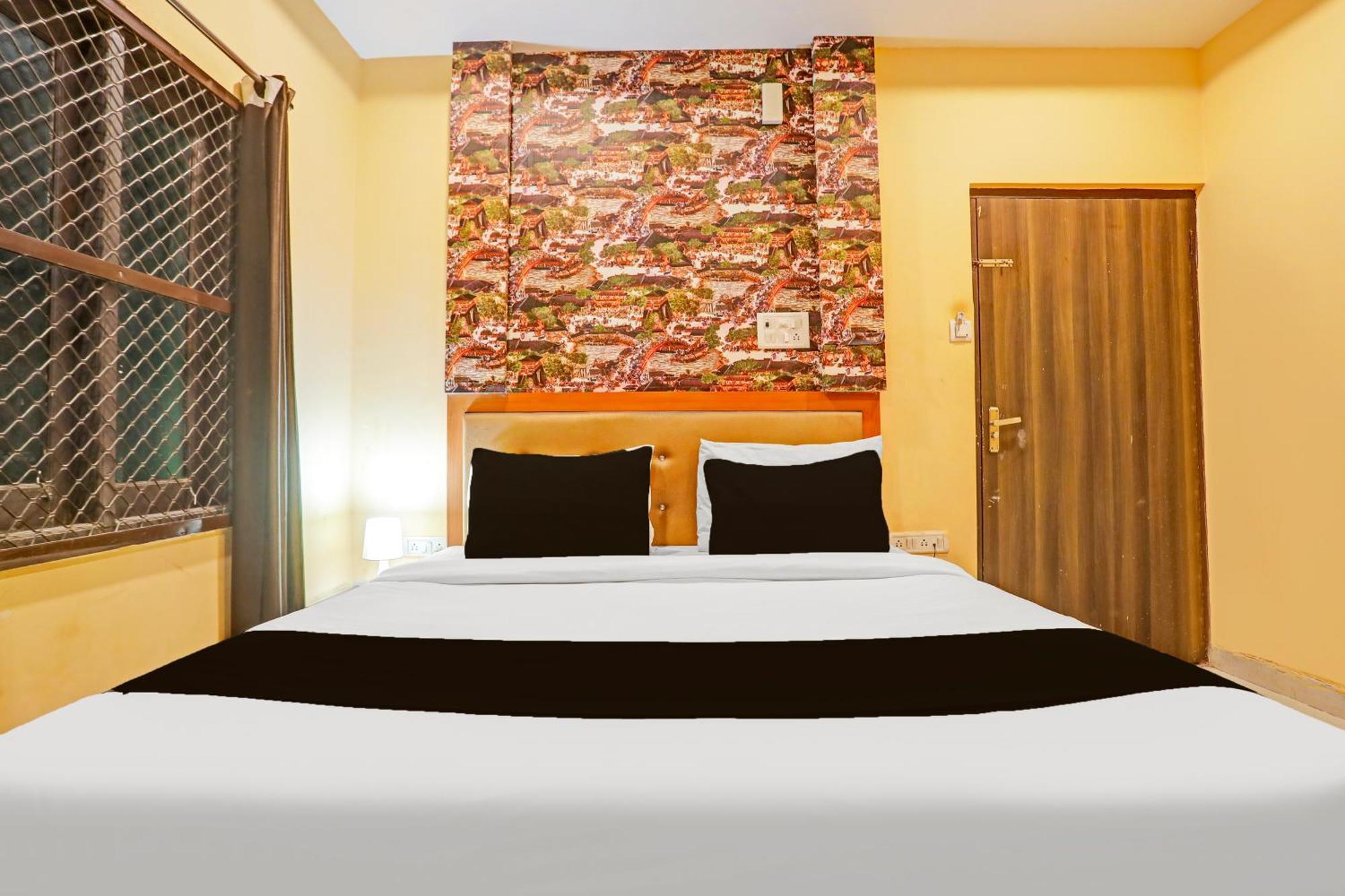 Hotel Super Collection O Swarna Banquet Bhu Rd Varanasi