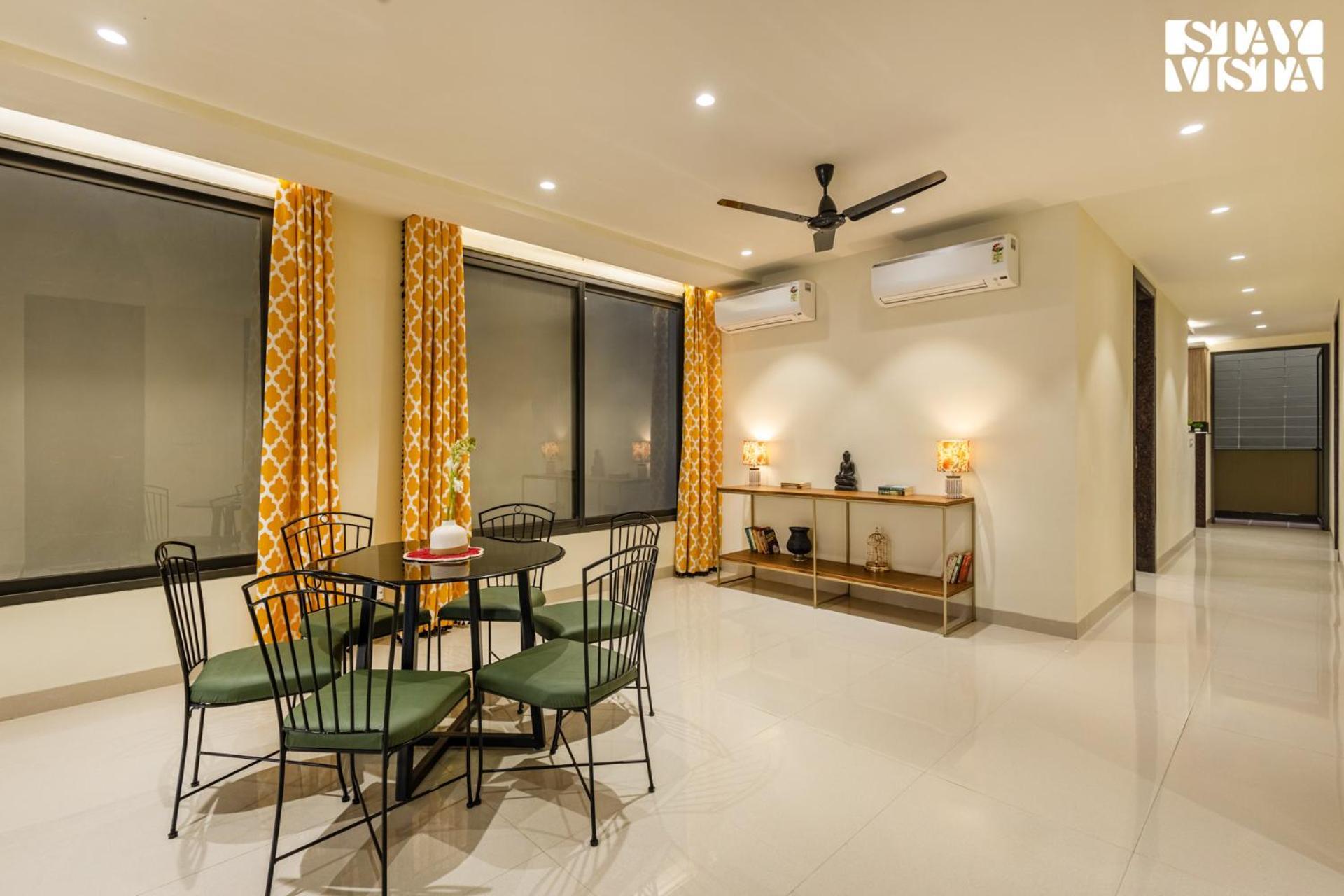Stayvista At Sundale With Heater & Wifi * Varanasi