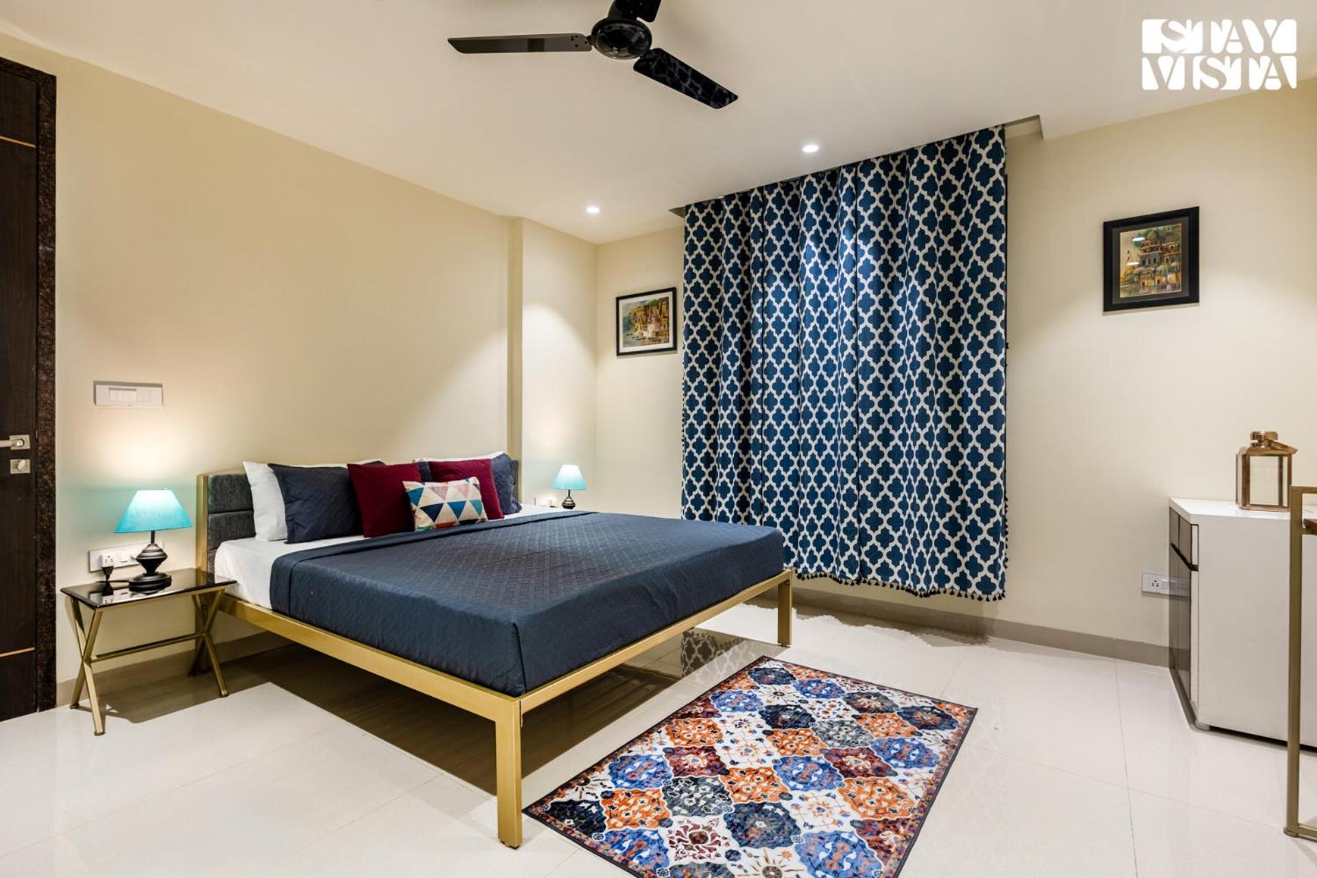 Apartment Stayvista At Sundale With Heater & Wifi *