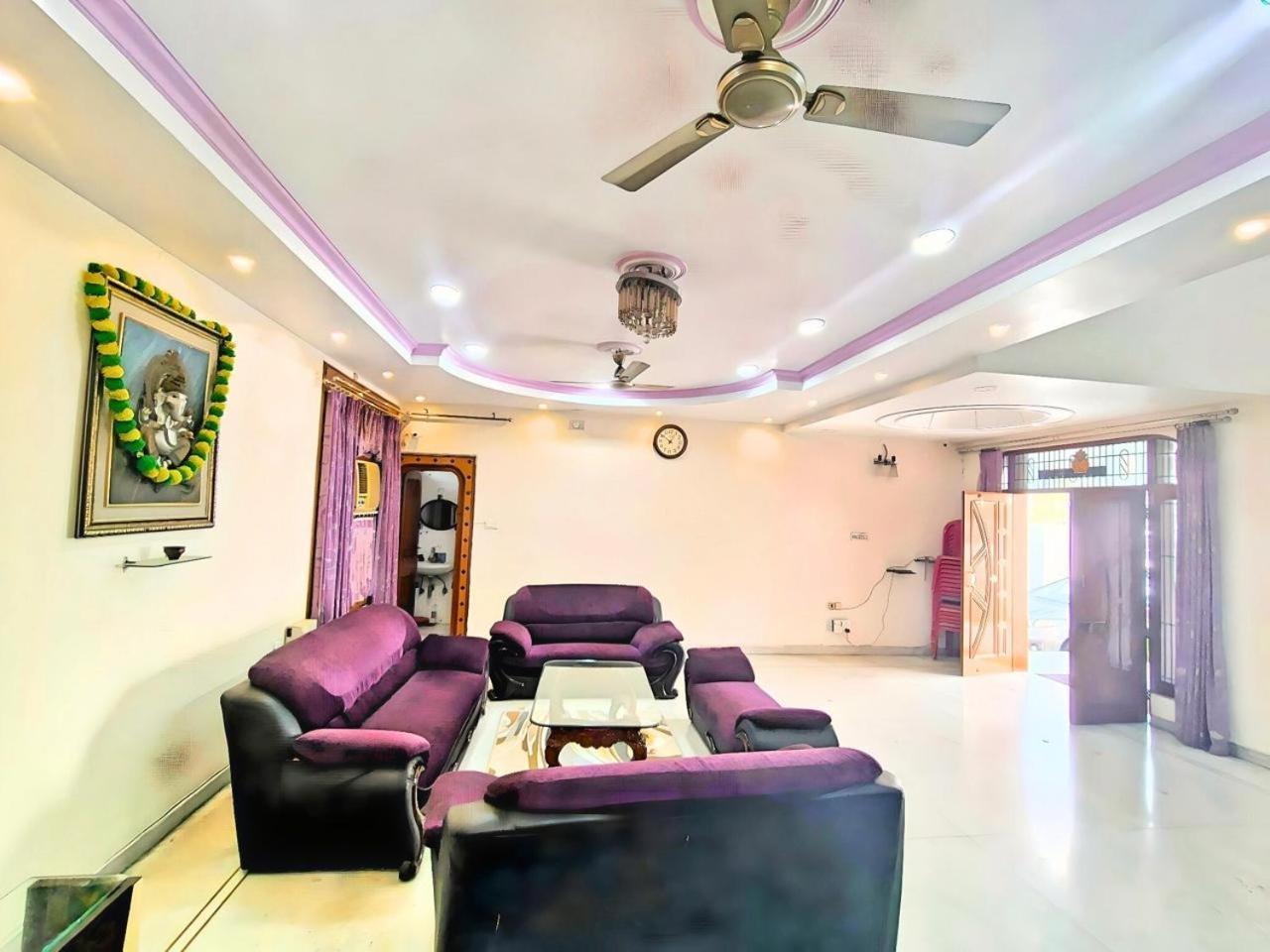Riya Hotel