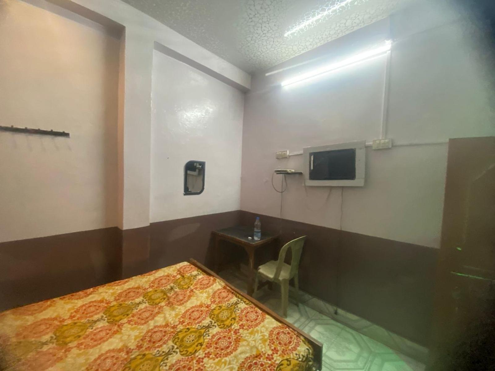 Guest house Yatri Niwas *