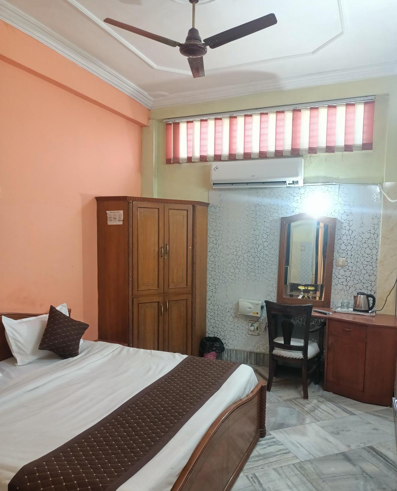 Riz Hotel