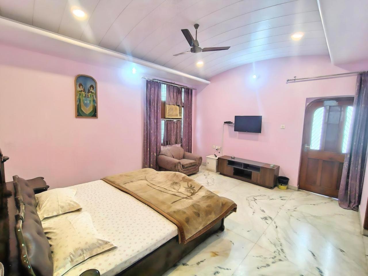 Hotel Riya