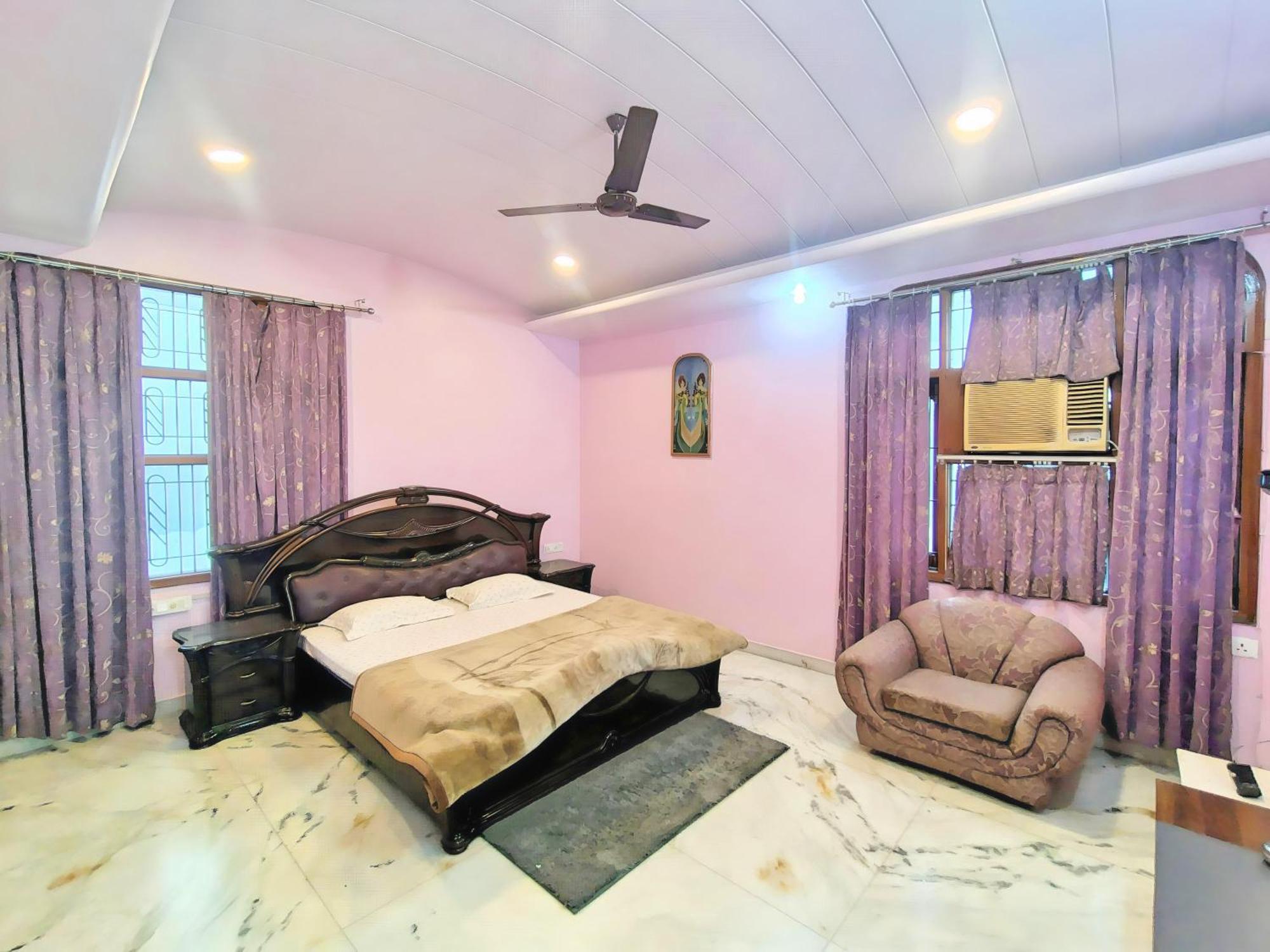 Hotel Riya Varanasi