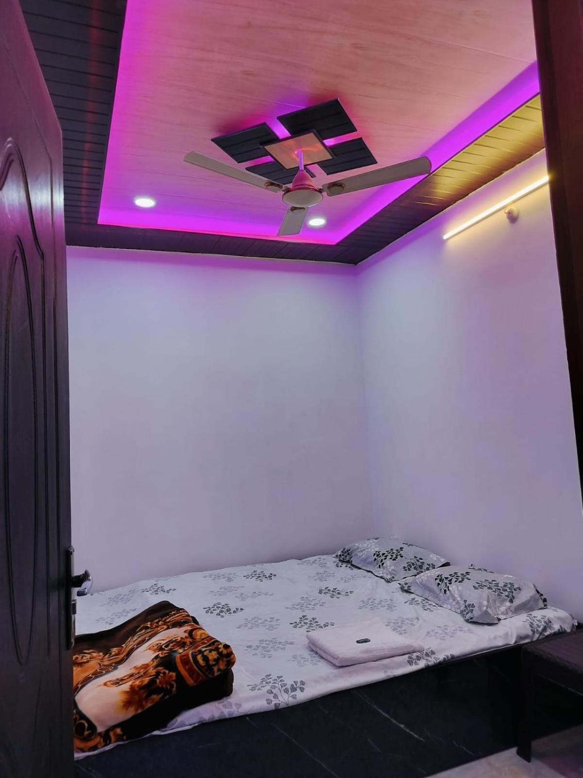 Homestay Shree Laxman Residency *