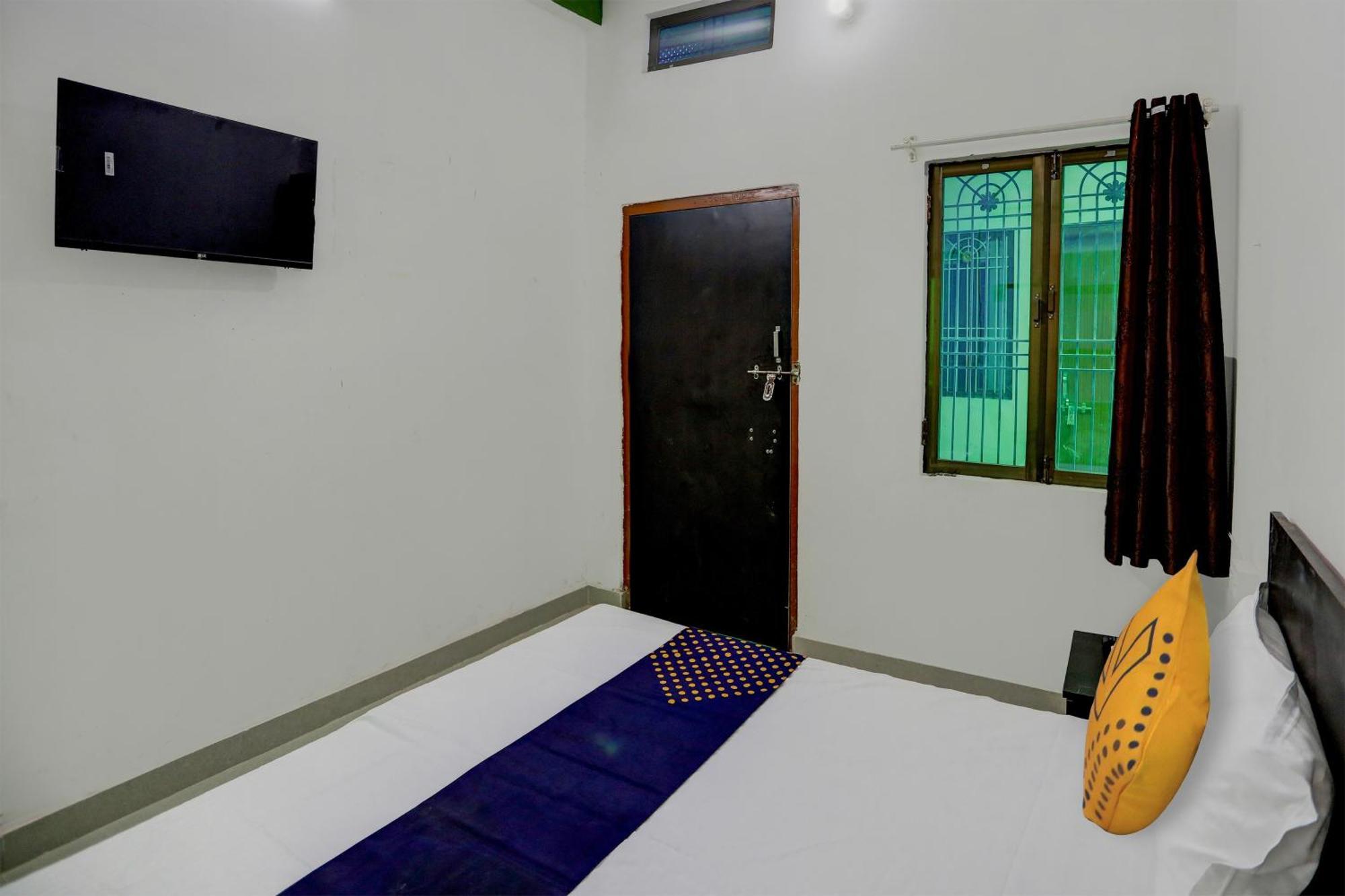 Hotel O Buddha Paying Varanasi