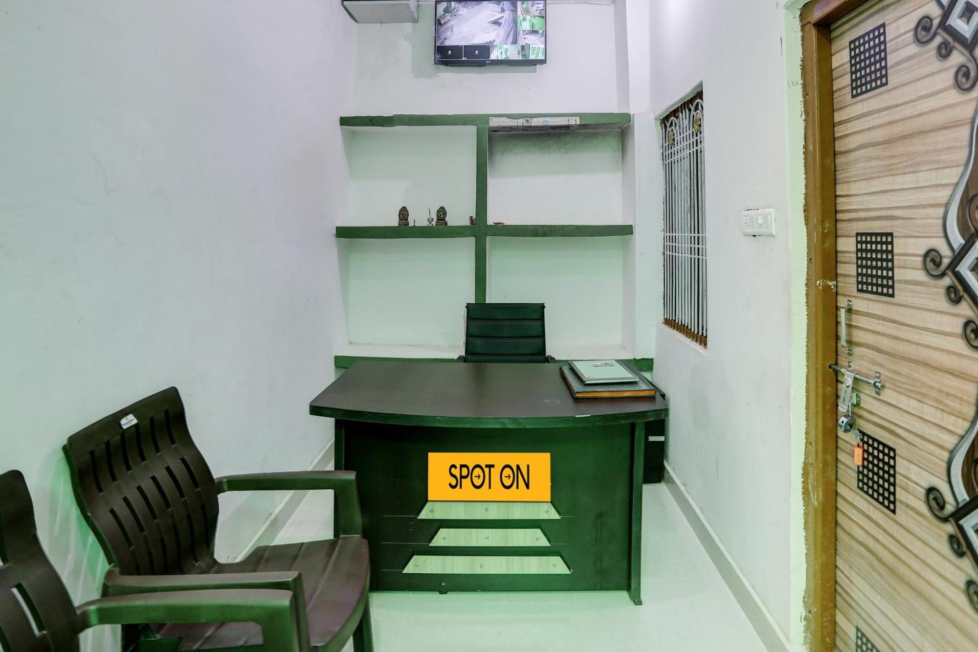 O Buddha Paying Hotel