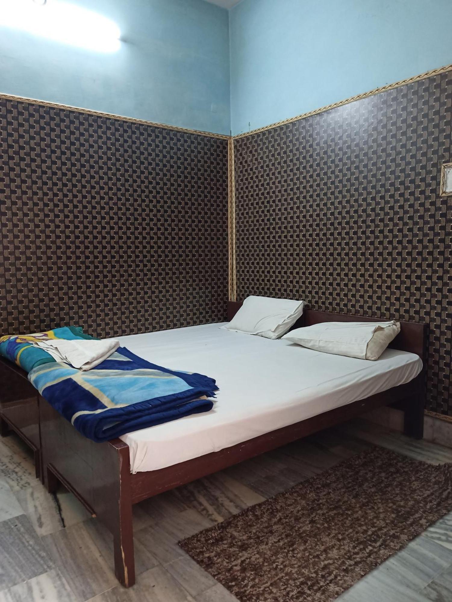 Teerth Guest house Varanasi