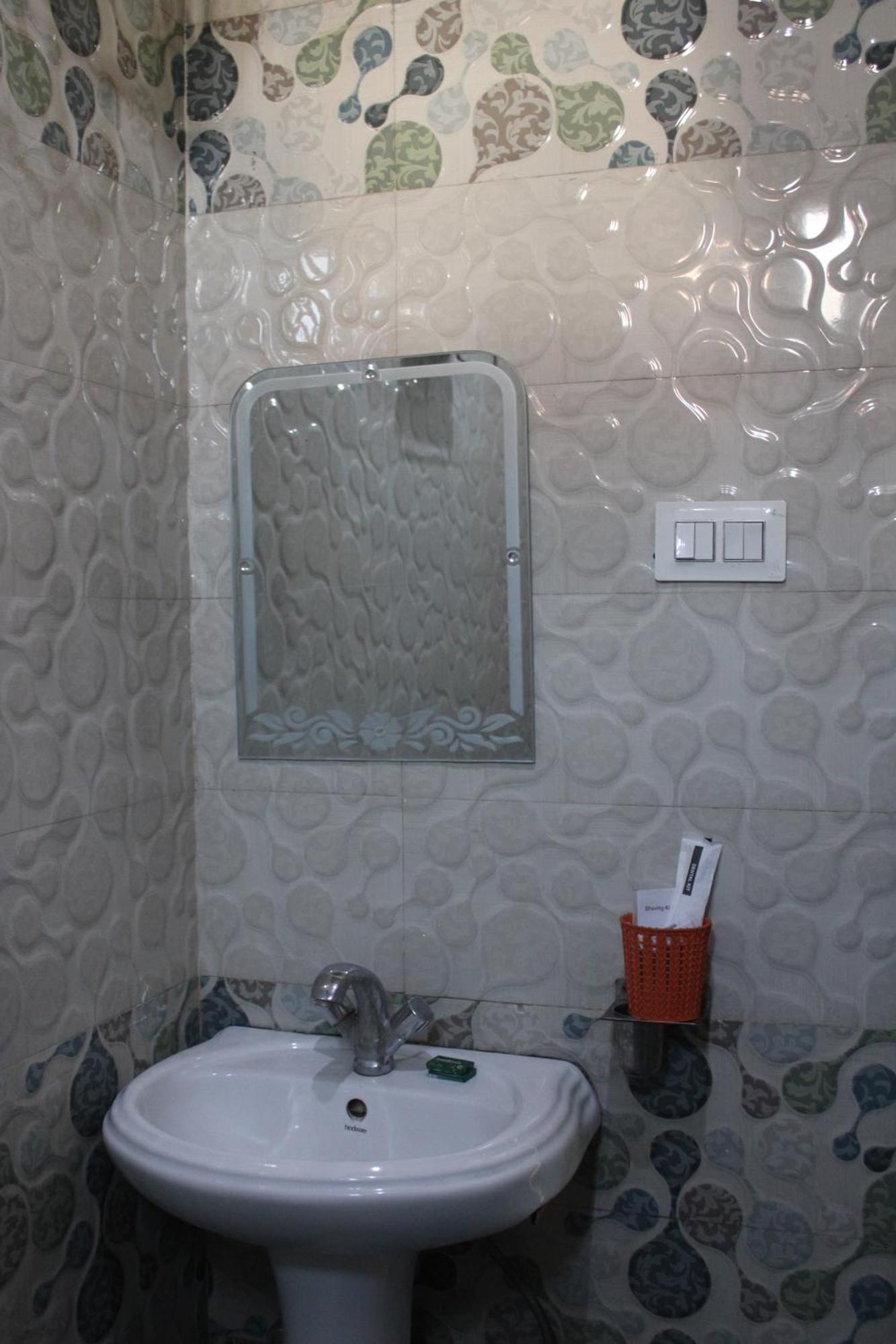 Singh Residency * Varanasi