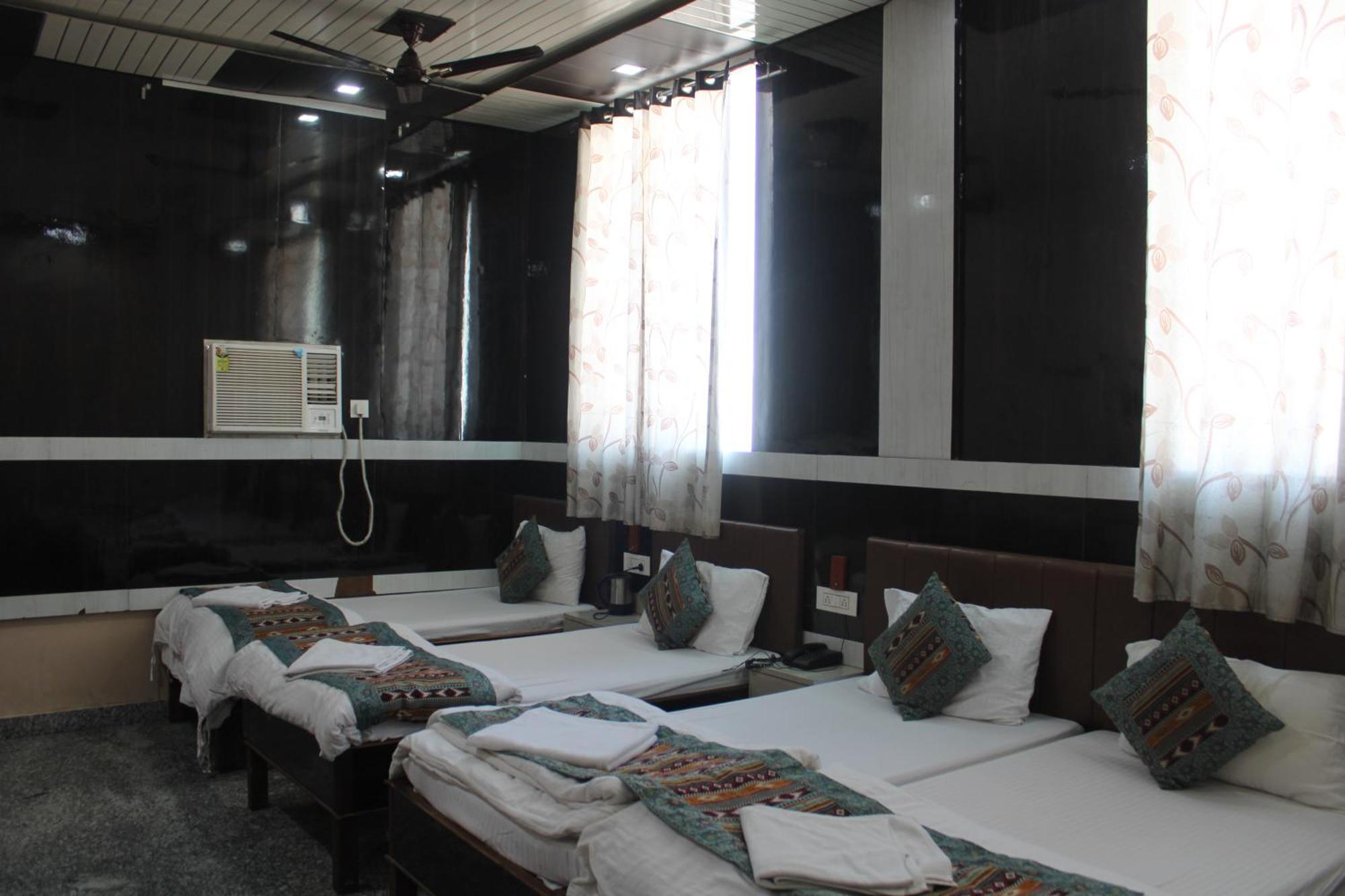 Singh Residency * Varanasi