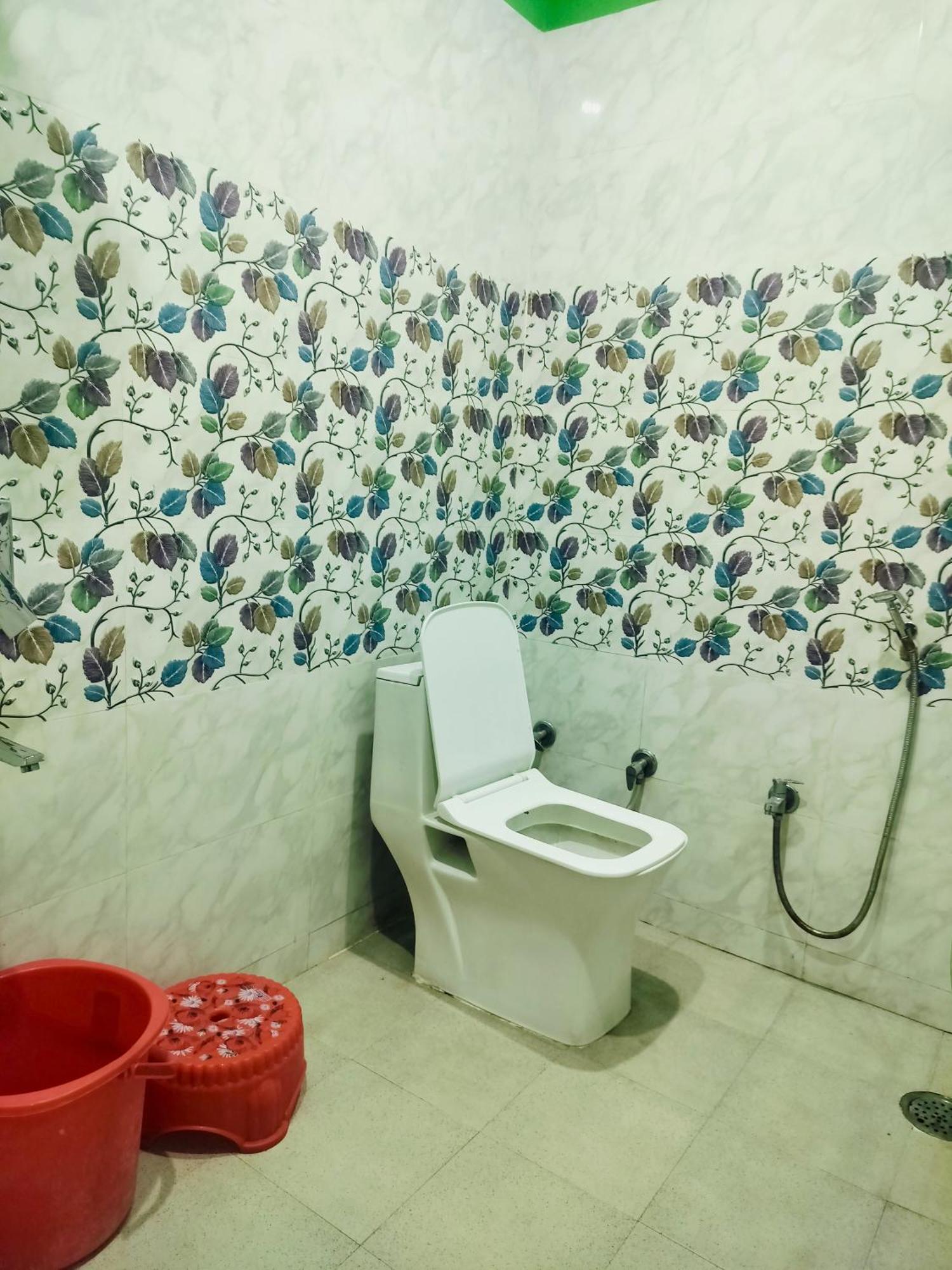 Gm P Guest house Varanasi