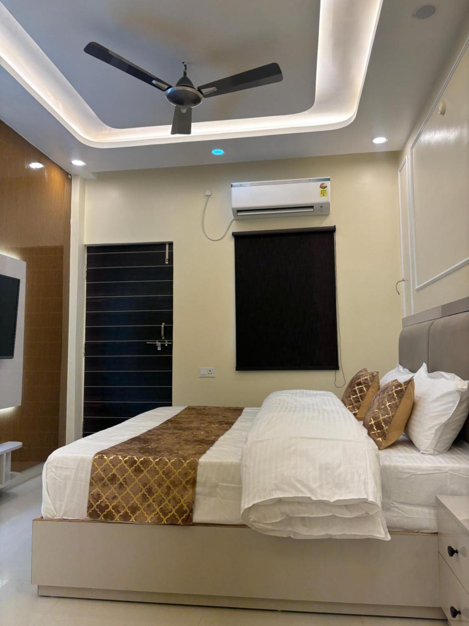 Yash Residency * Varanasi