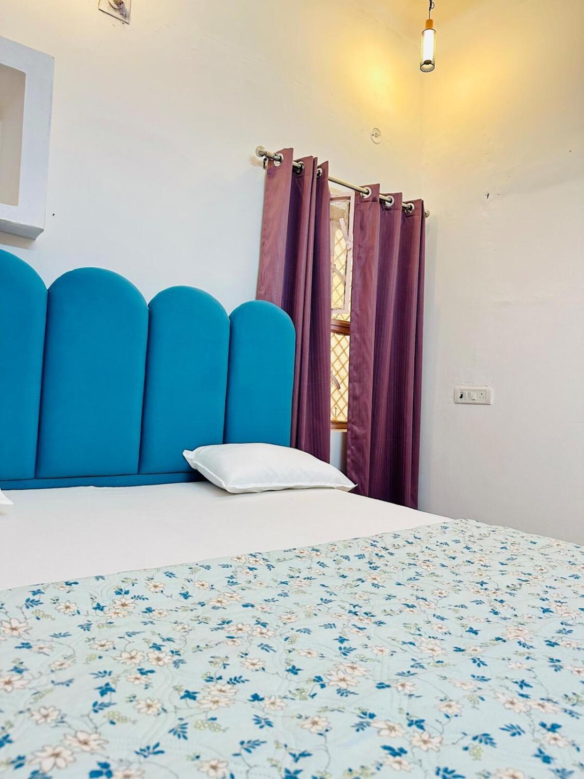 Kamaree-7bhk *