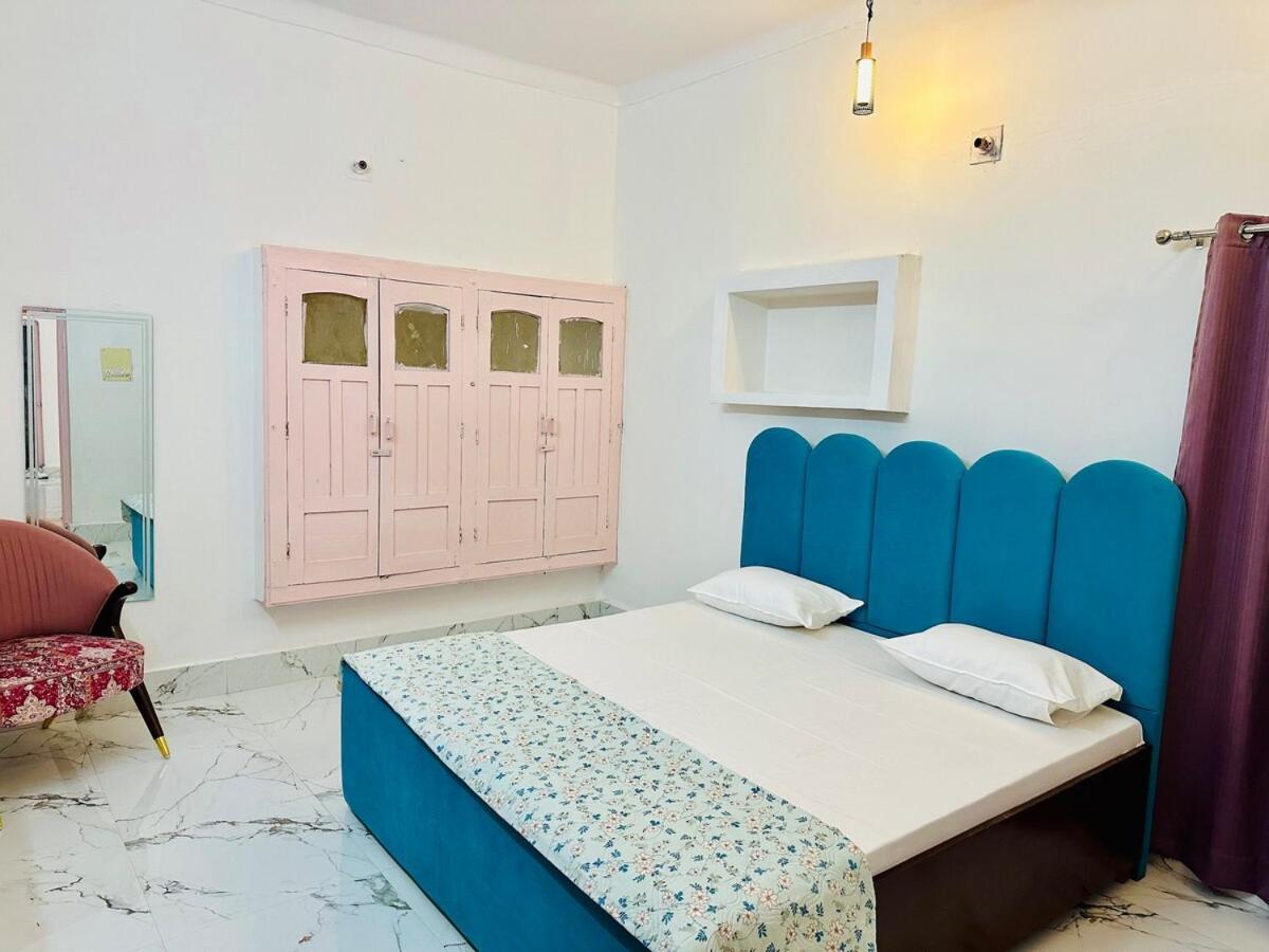 Kamaree-7bhk Apartment *