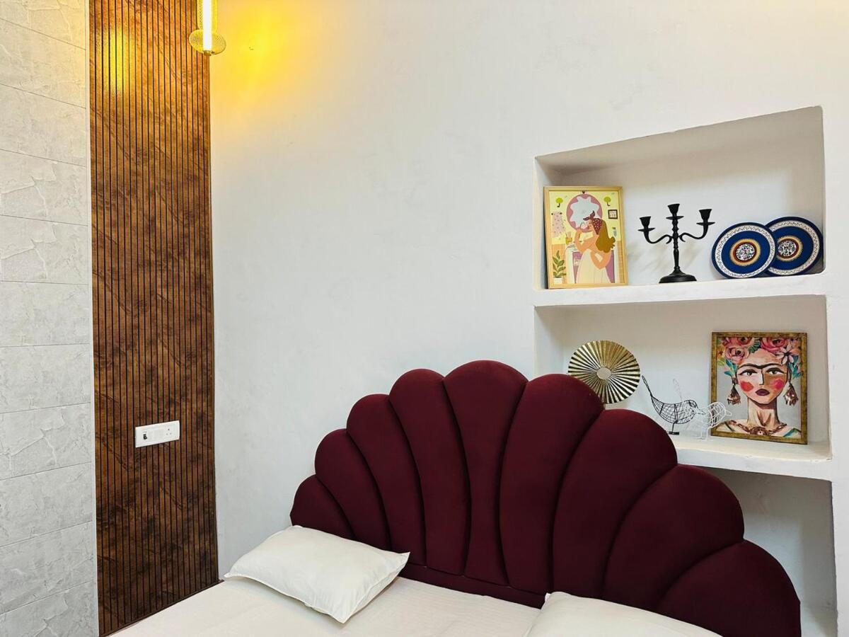 Kamaree-7bhk Apartment Varanasi