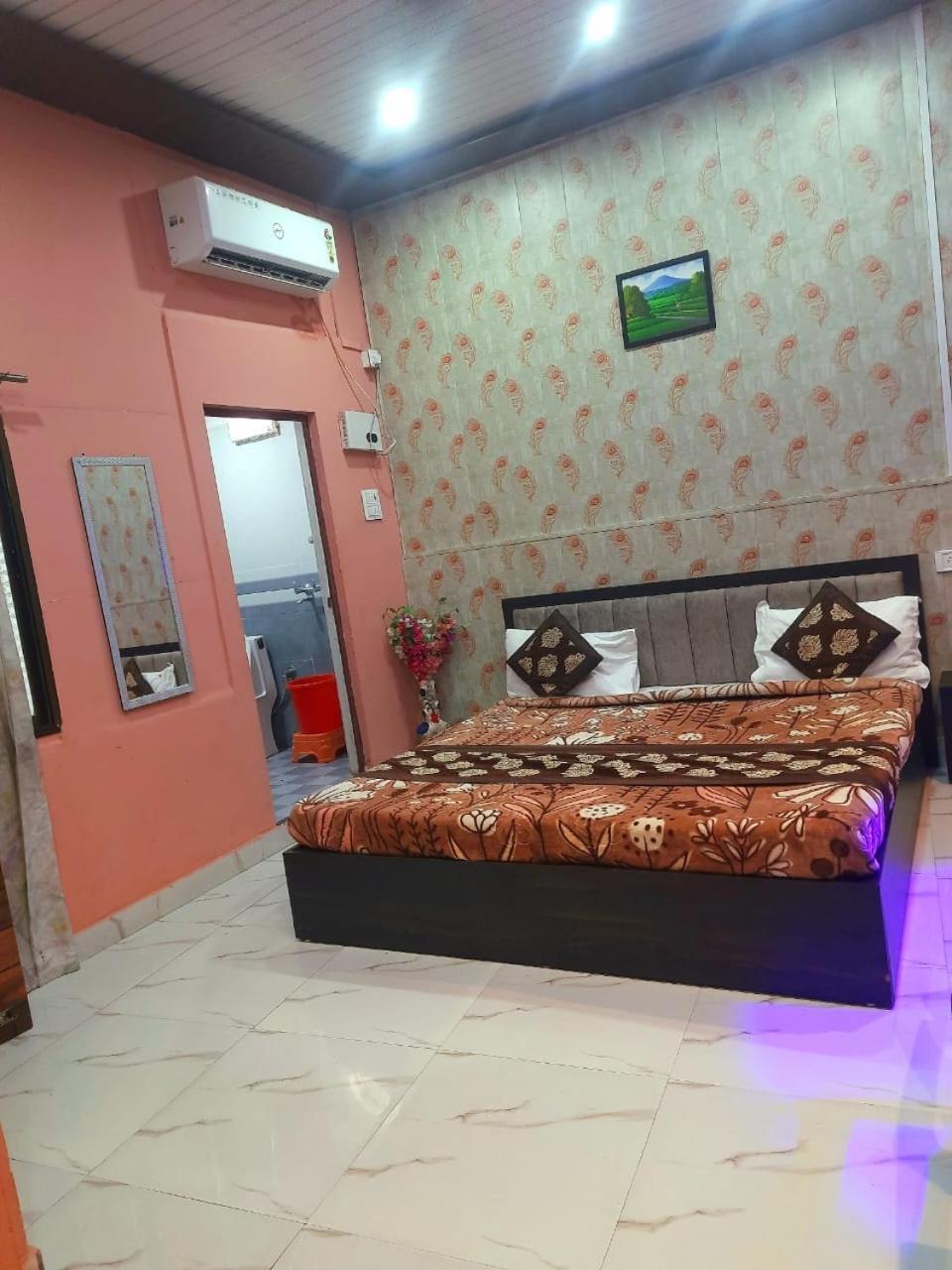 Baba Paying Guest house *