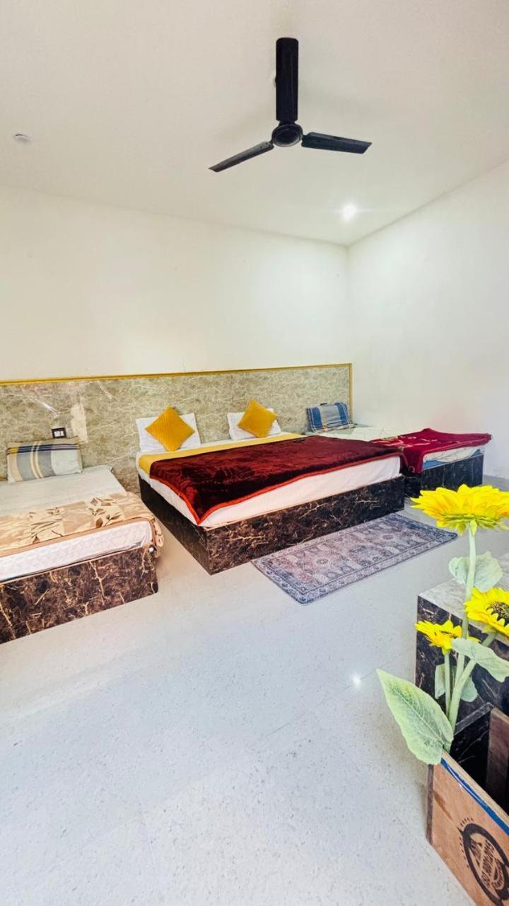 Guest house Sri Kashirameshwaram Paying