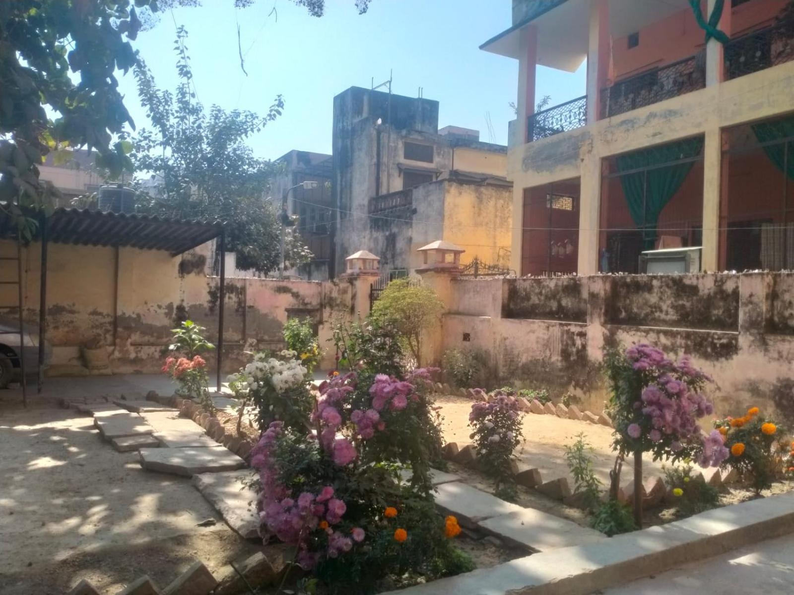 Shree Narayan Pg Guest house Varanasi