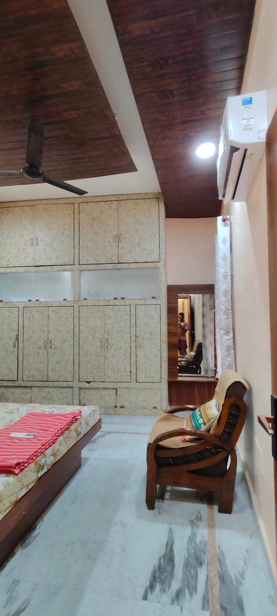 Kashivas - Spacious 2bhk Near Assi Ghat Apartment *