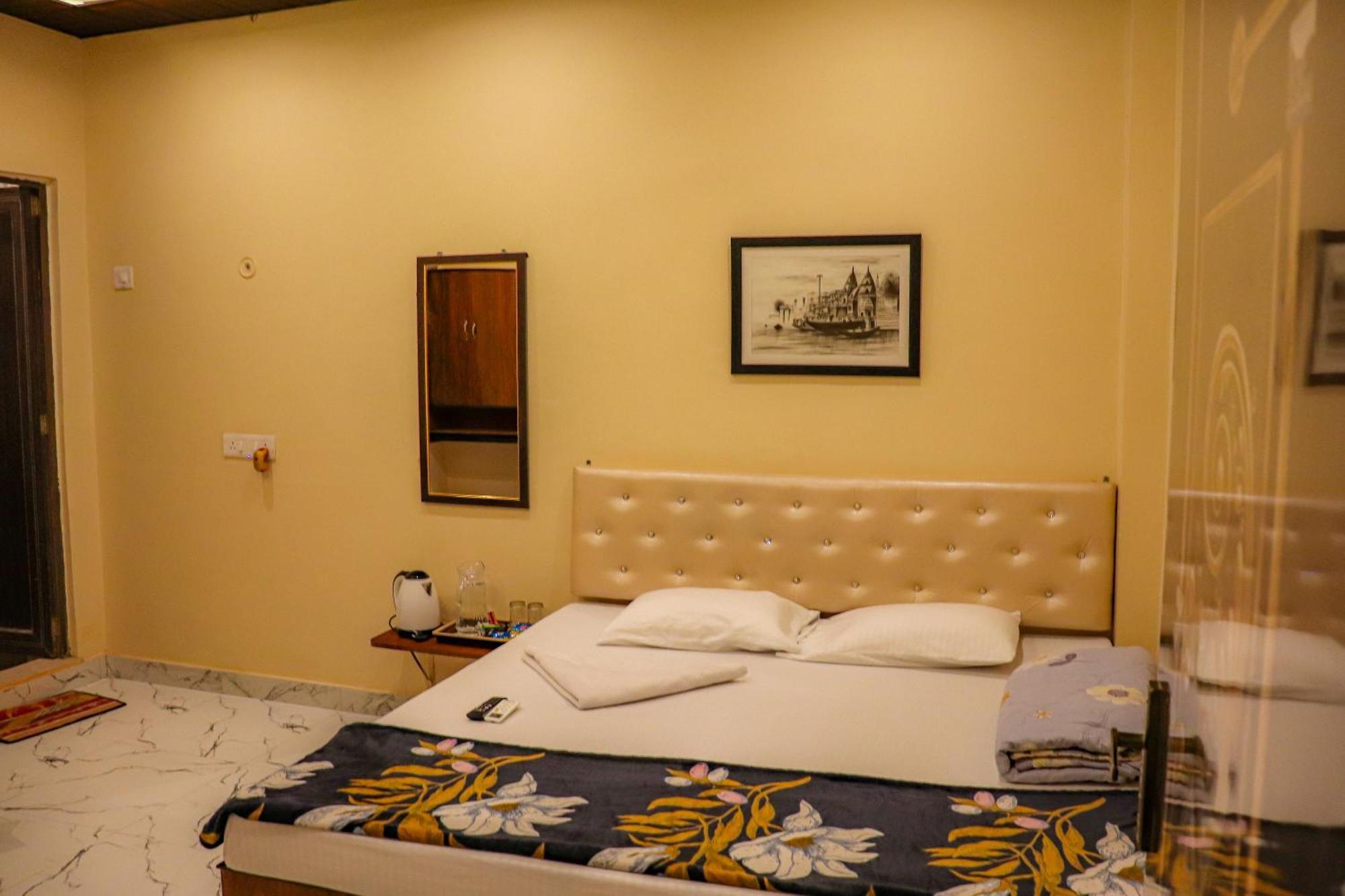 The Ganga Grand Pg *