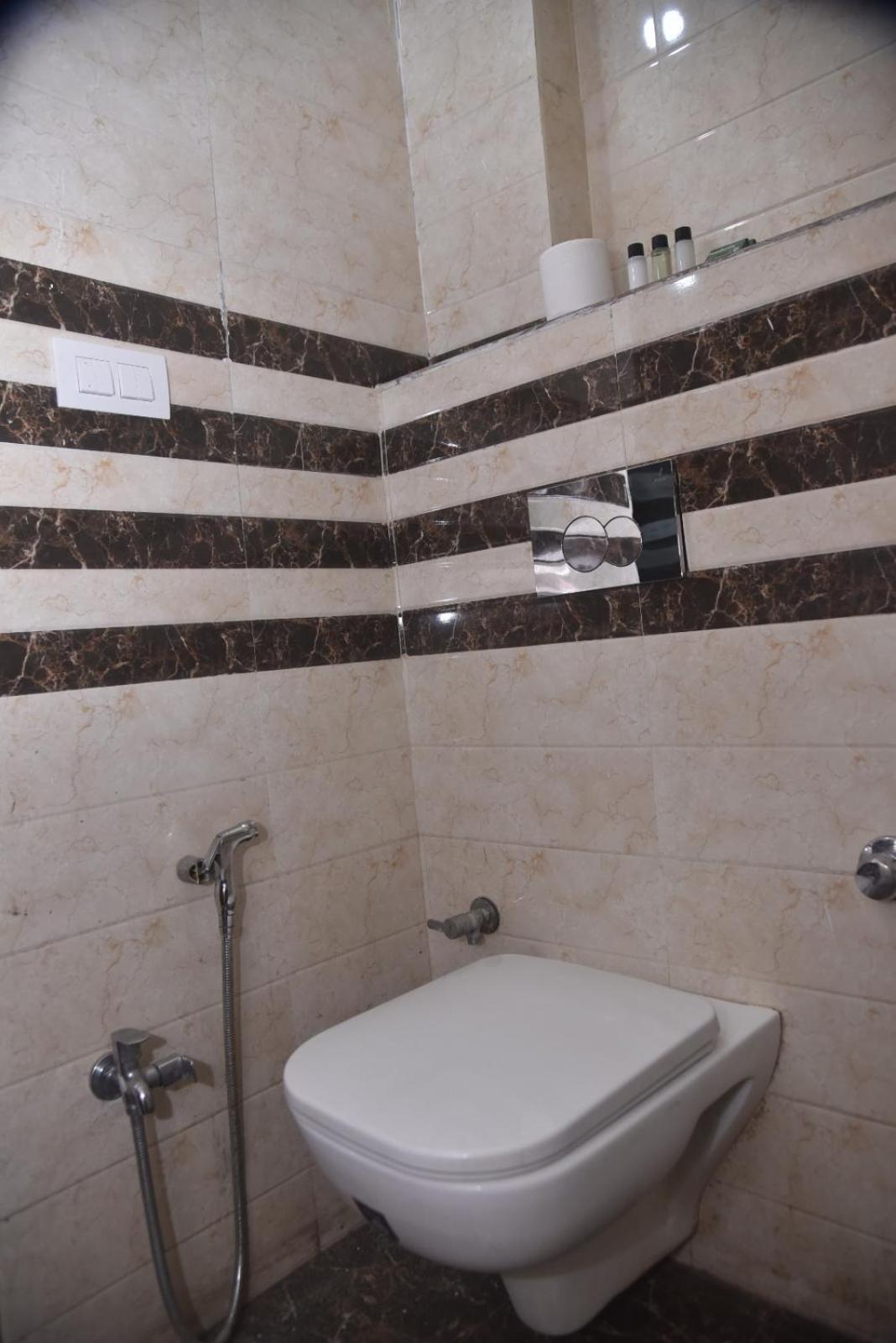 R S Residency Hotel 2*