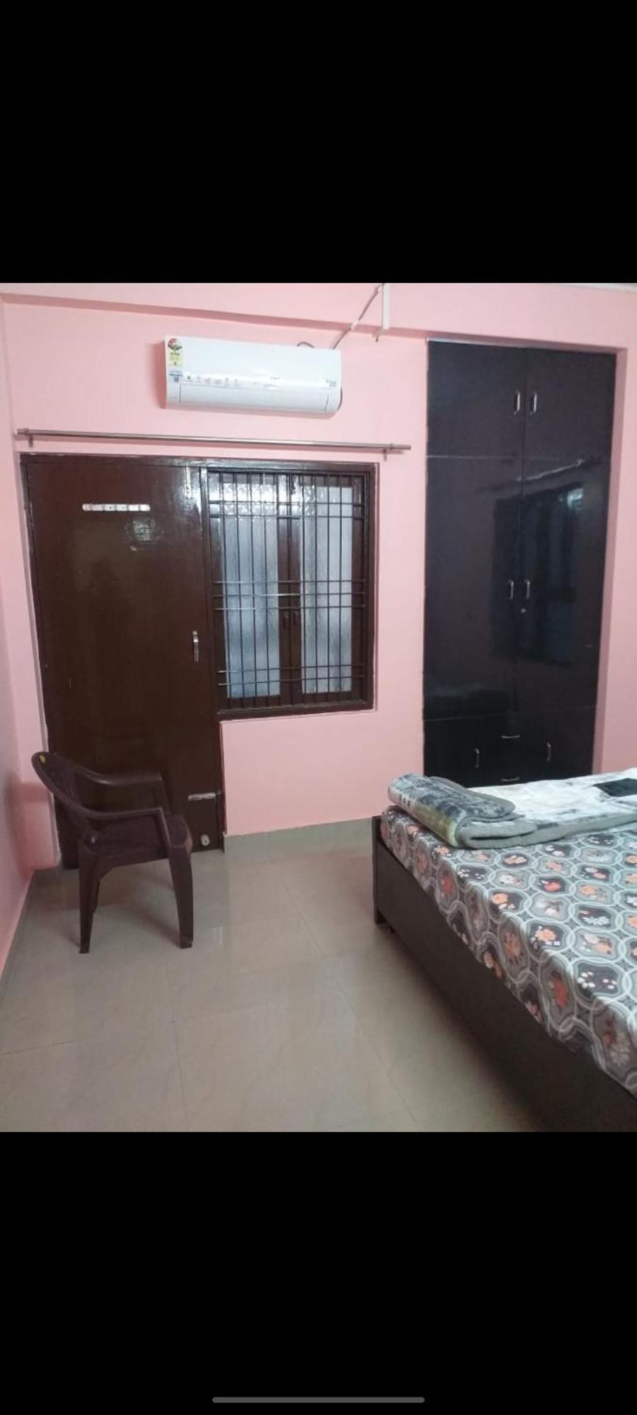 Sm Apartment *