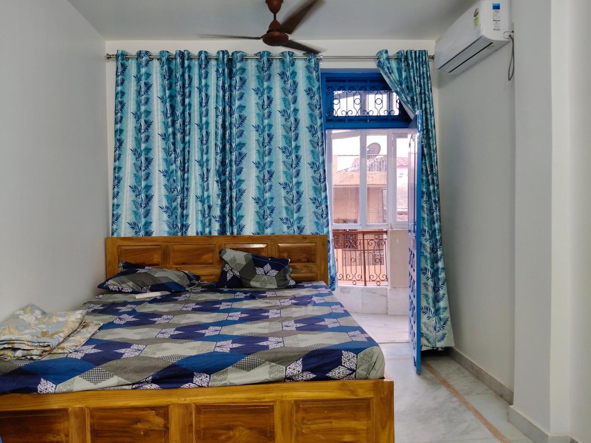 Kashivas - 2bhk Near Assi Ghat Apartment