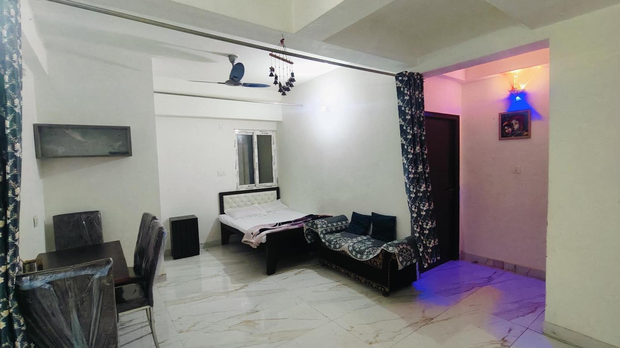 Tarini Apartment Varanasi