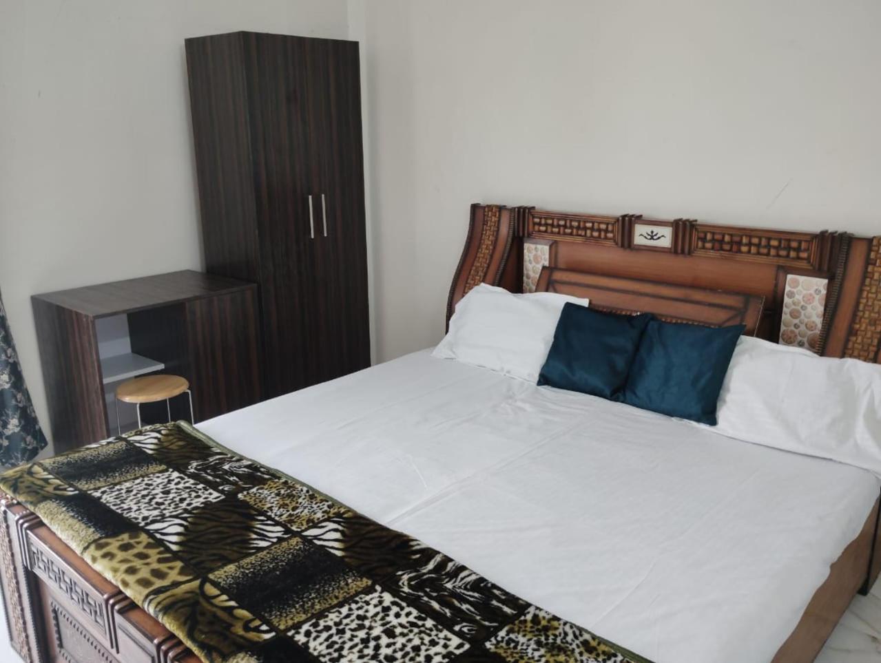 Tarini Apartment Varanasi