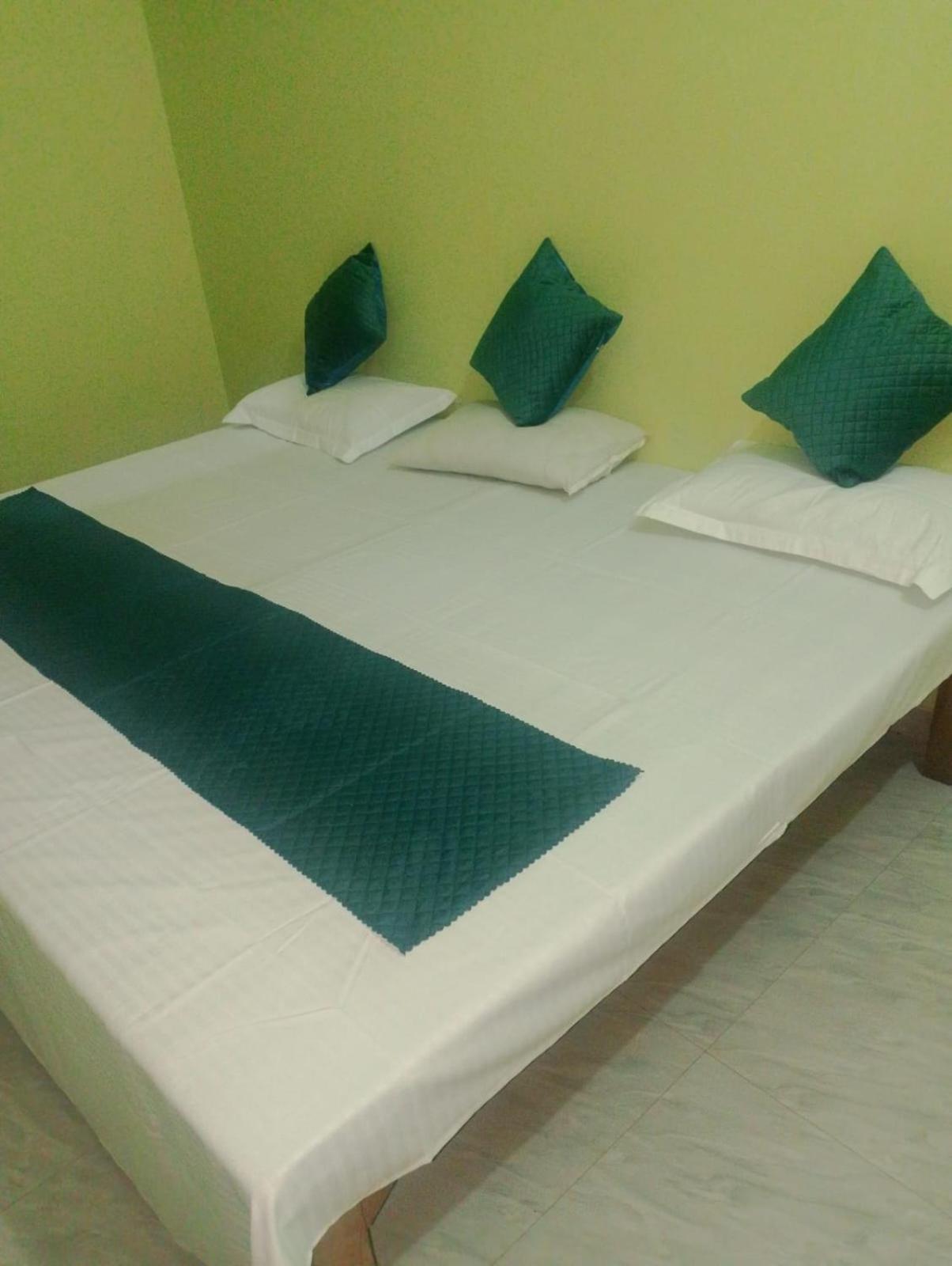 Shri Gauri Ganesh Hotel 2*