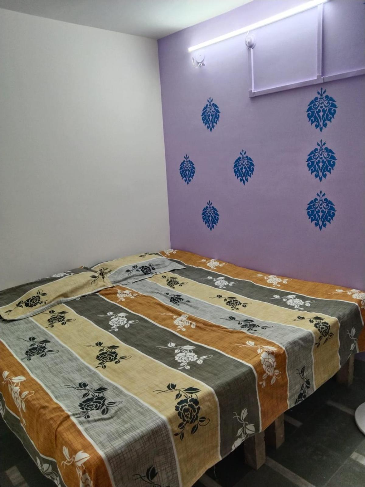 Siddhivinayak Temple Guest House Guest house *