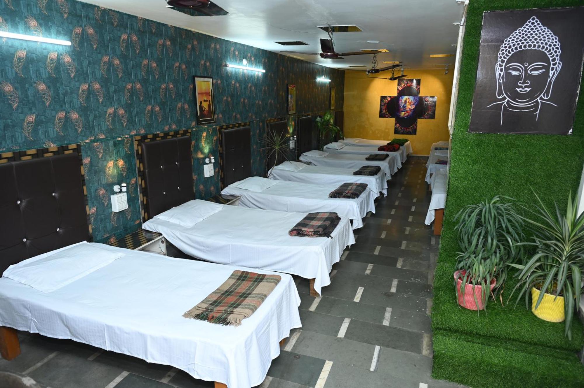 Siddhivinayak Temple Guest House Guest house Varanasi