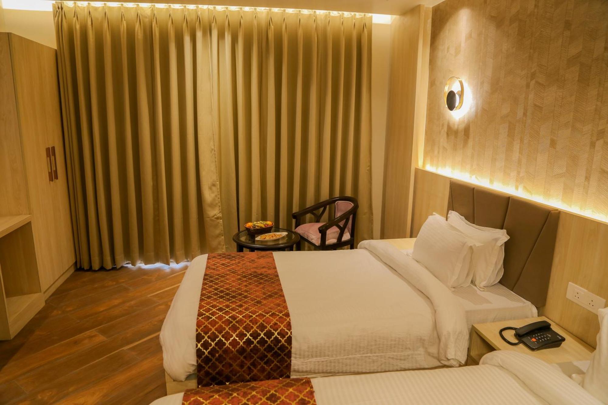 Hotel Four Leaf Arjuna Manor,