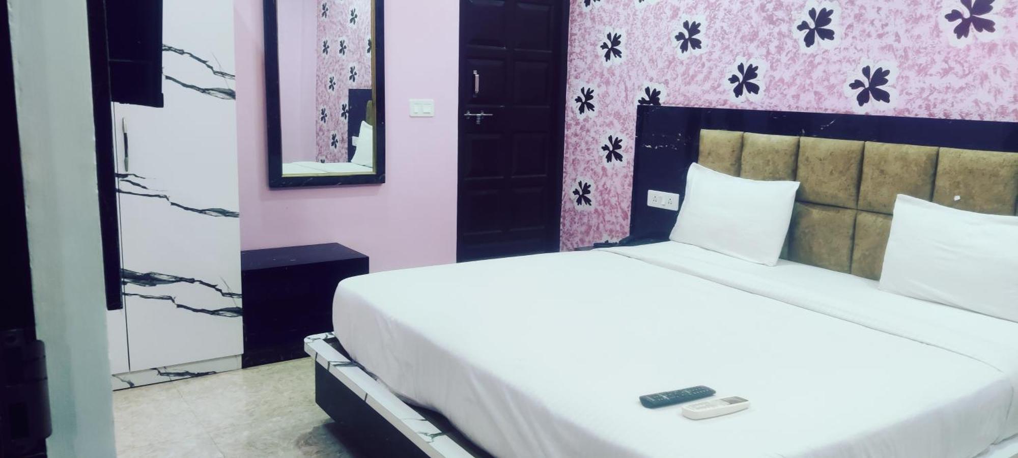 Kashi Hotel 2*