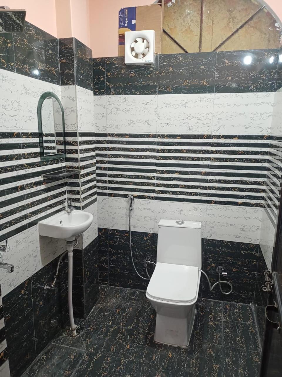 Usha Homestay