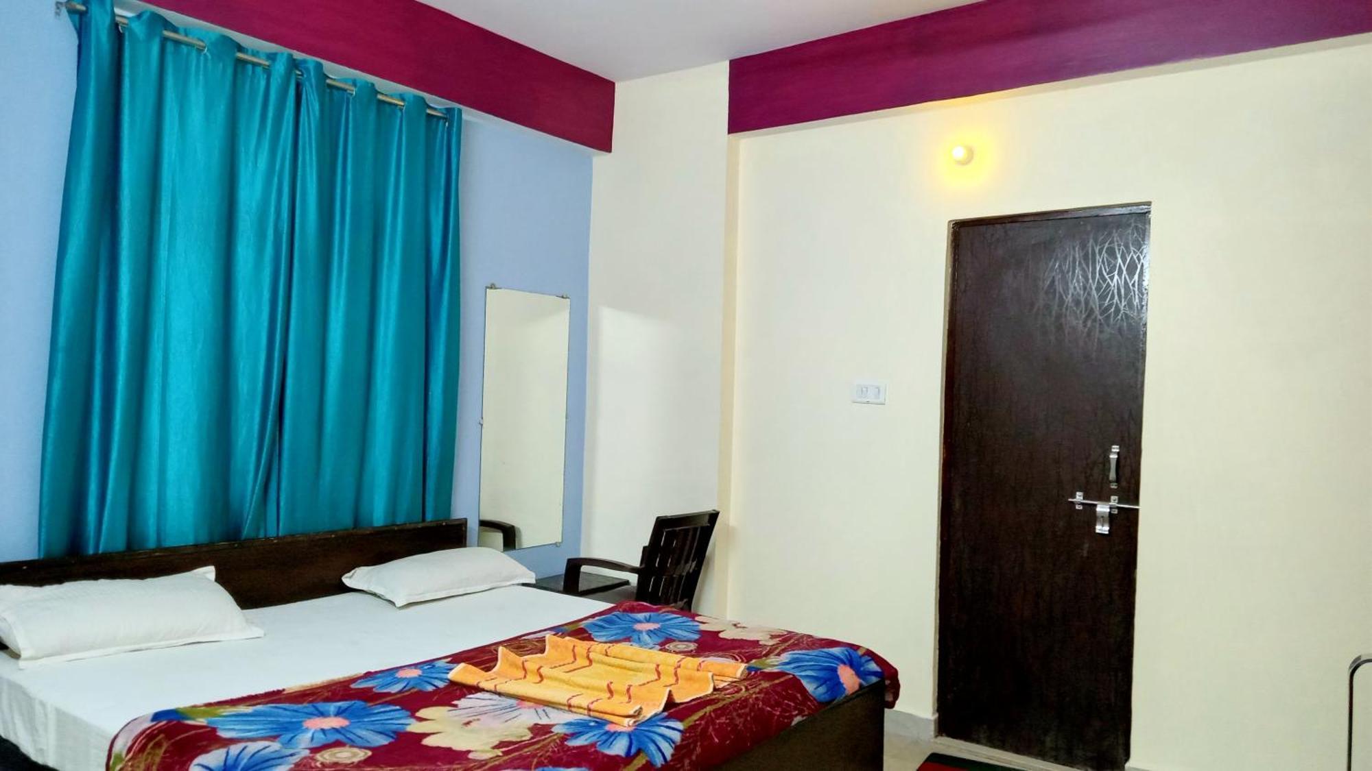 Shivaayy Banaras Near Kashi Vishwanath Temple Road Hotel 2*