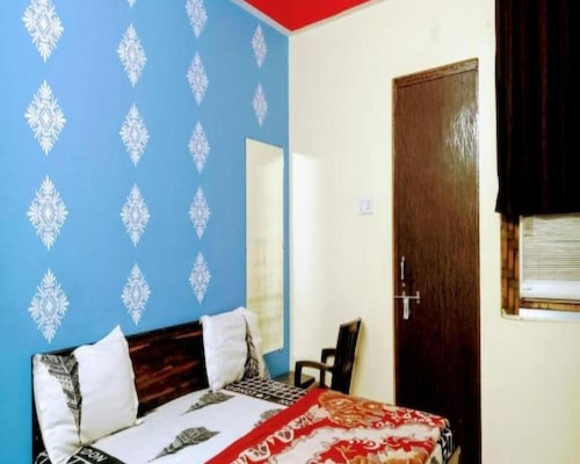 Shivaayy Banaras Near Kashi Vishwanath Temple Road Hotel