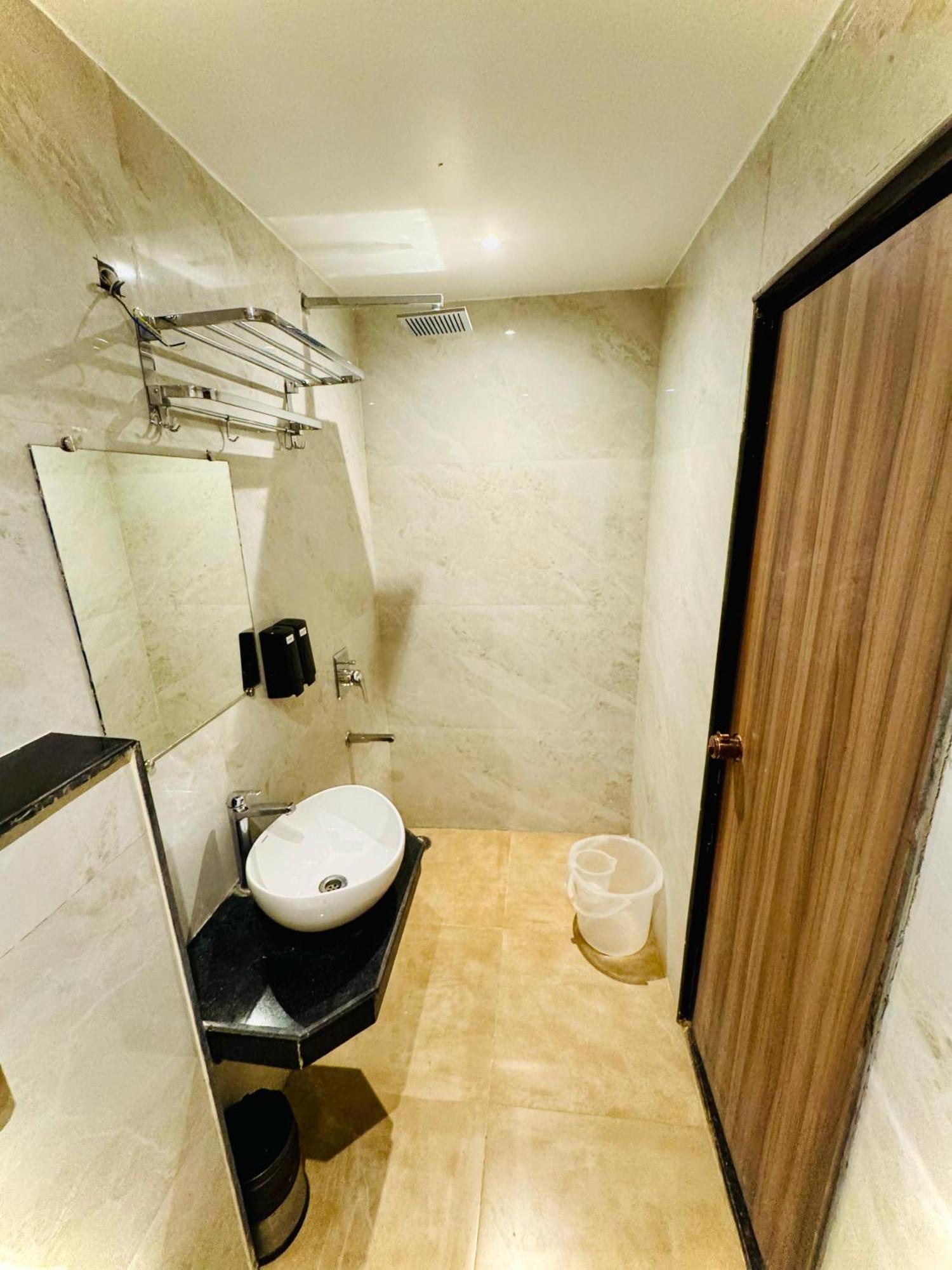 Hotel Grand Continental 3*