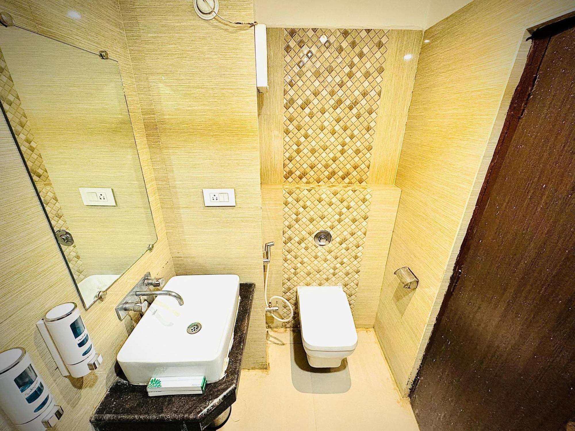 Hotel Grand Continental
